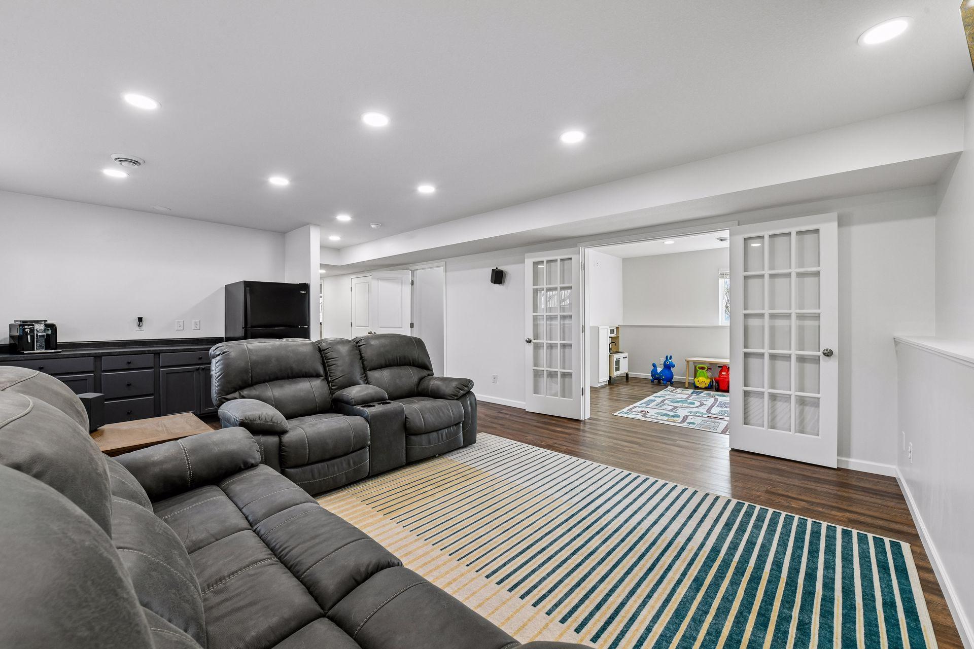 940 Lakewood Trail