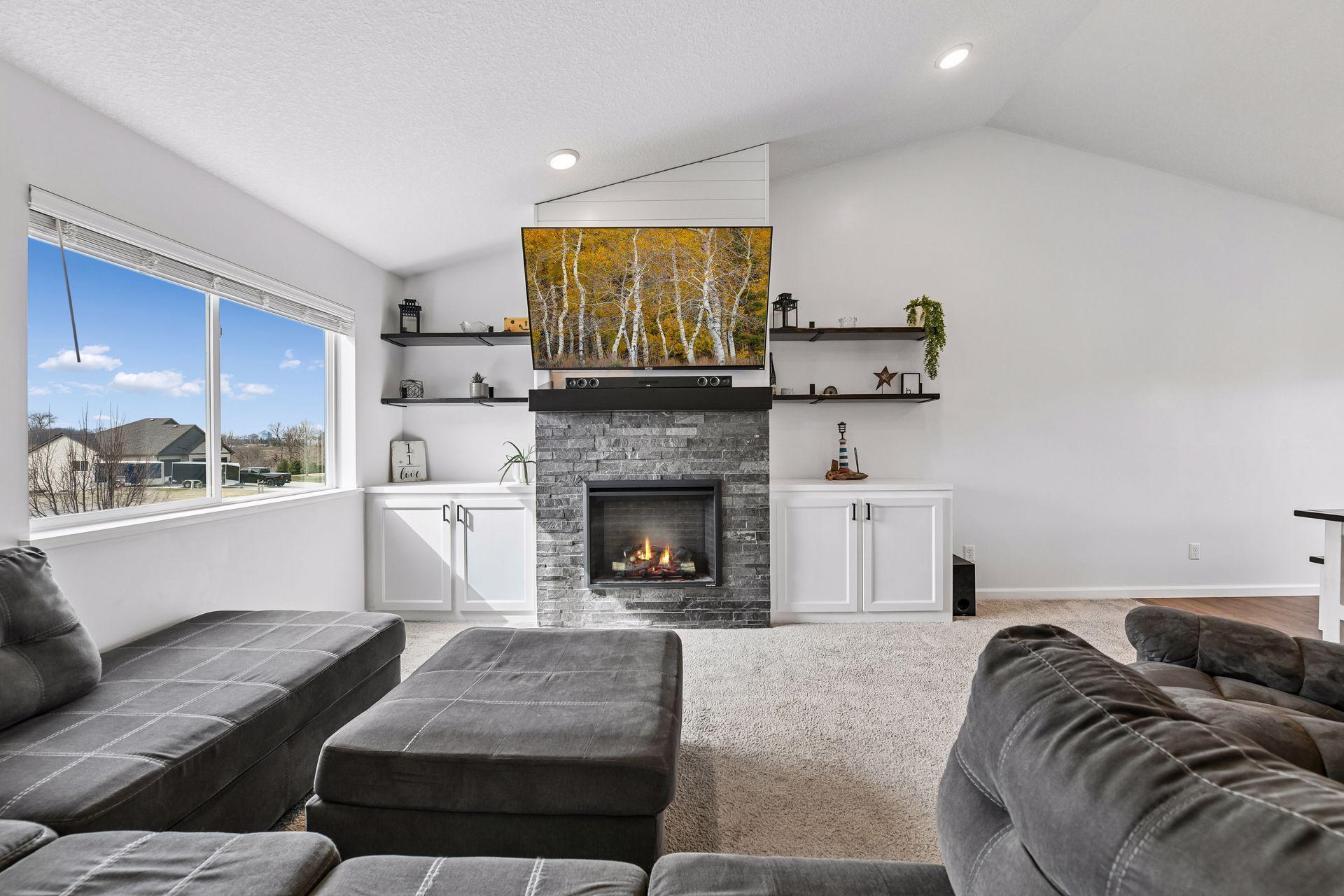 940 Lakewood Trail
