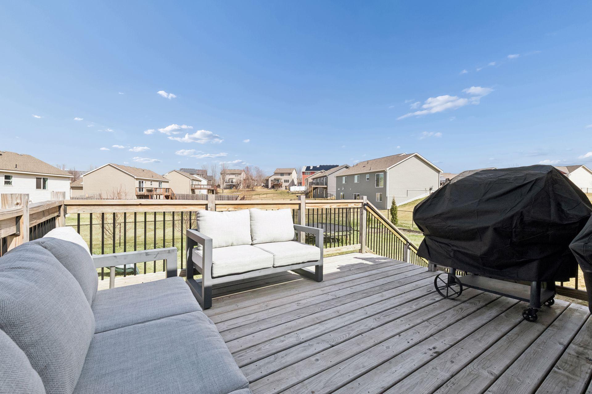 940 Lakewood Trail