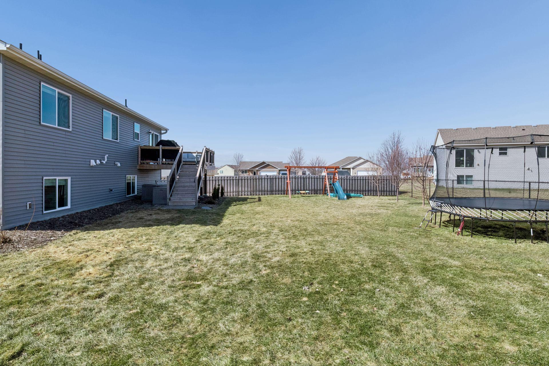 940 Lakewood Trail