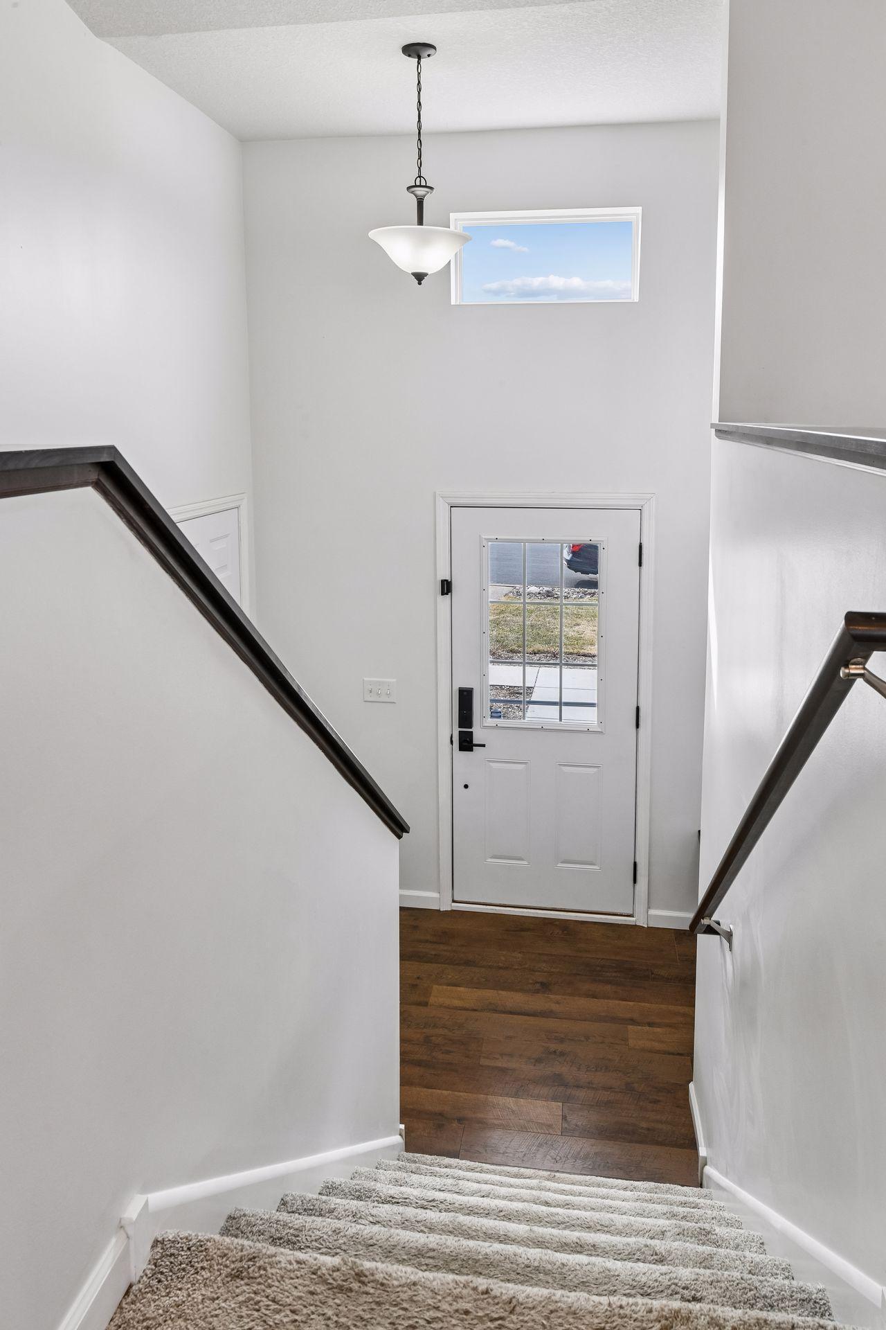 940 Lakewood Trail