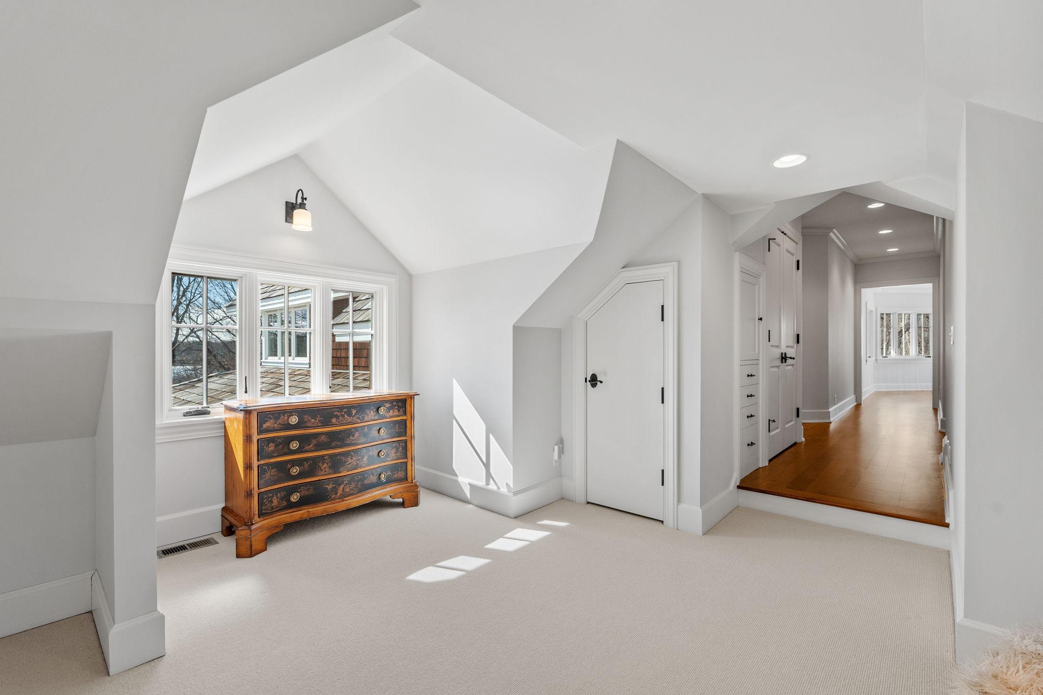 2875 Gale Road