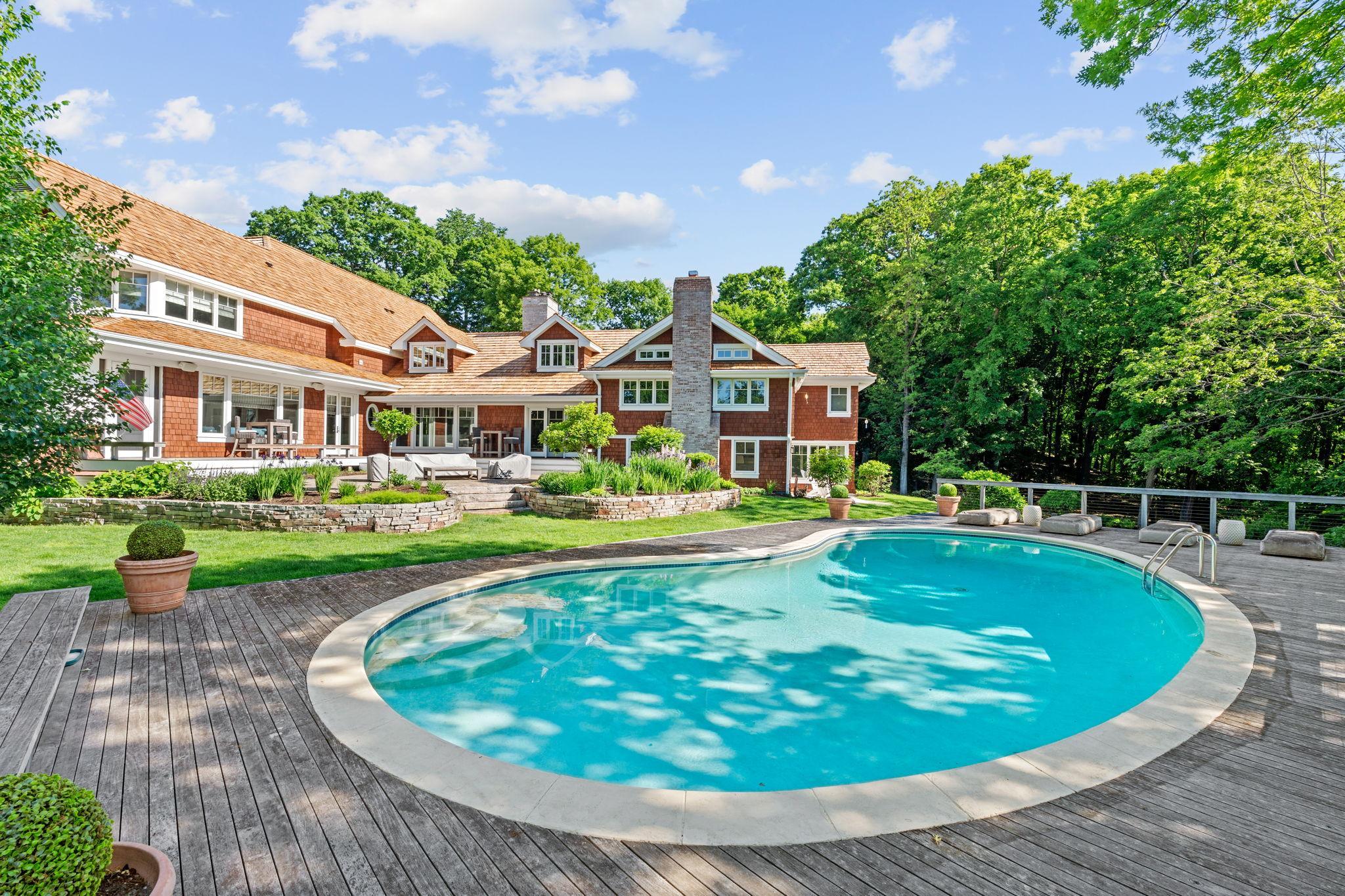 2875 Gale Road