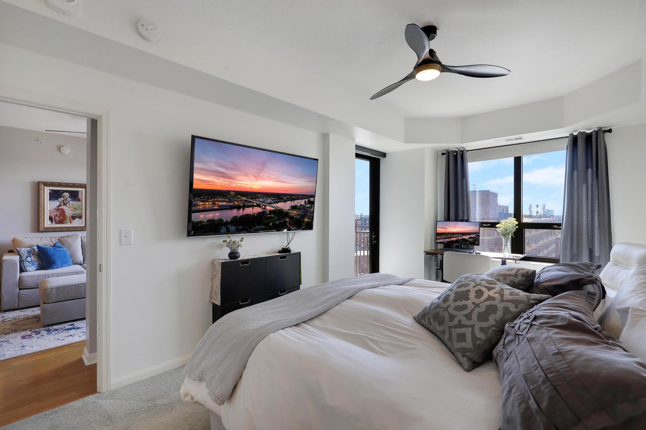 500 E Grant Street Unit: 707