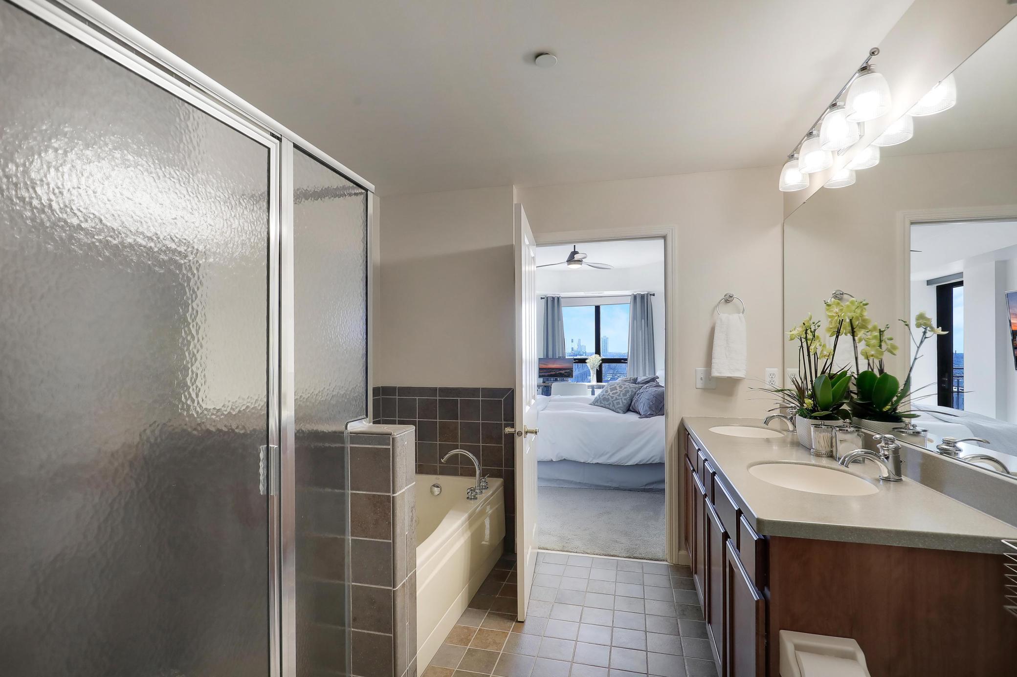 500 E Grant Street Unit: 707