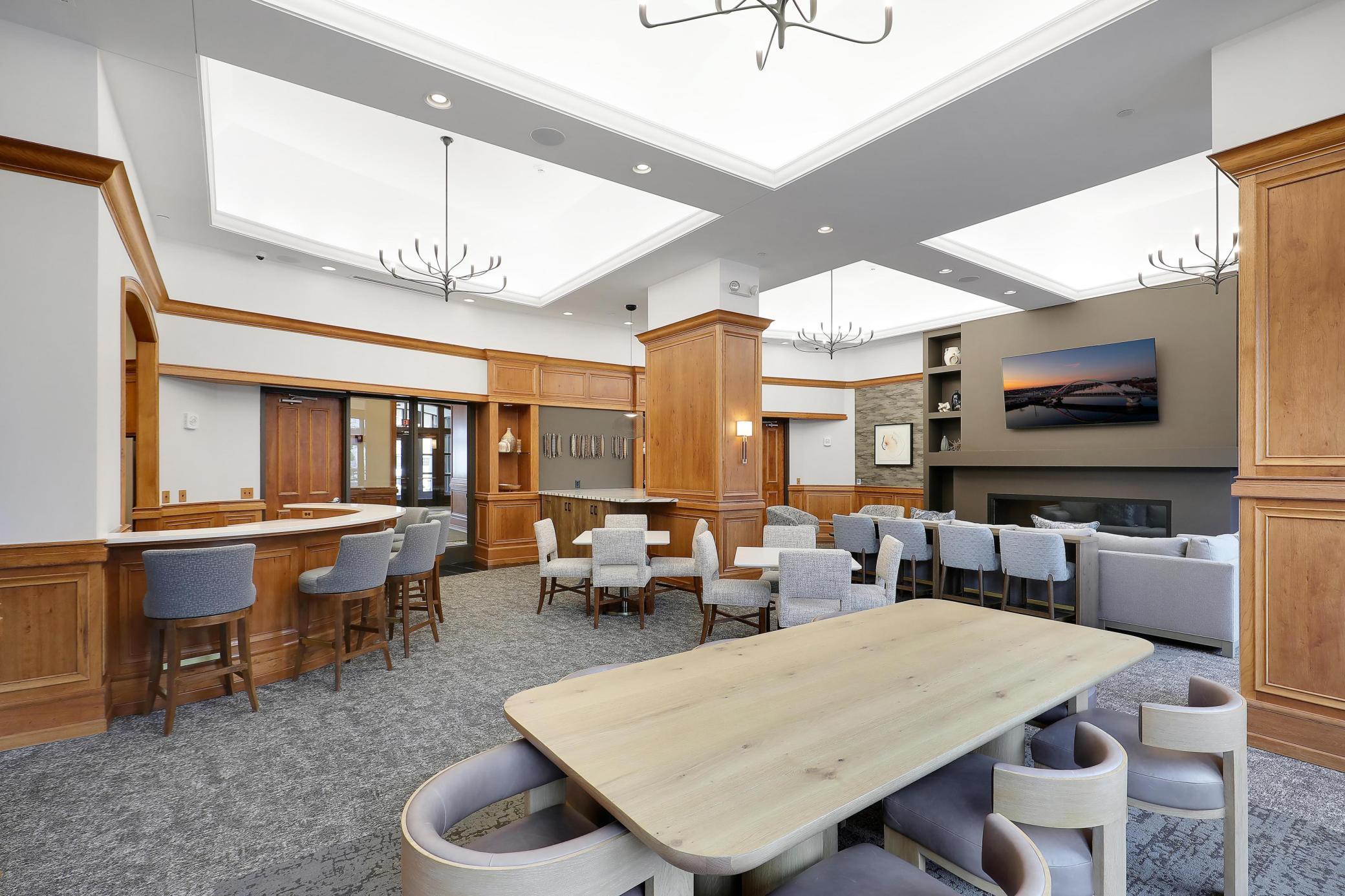 500 E Grant Street Unit: 707