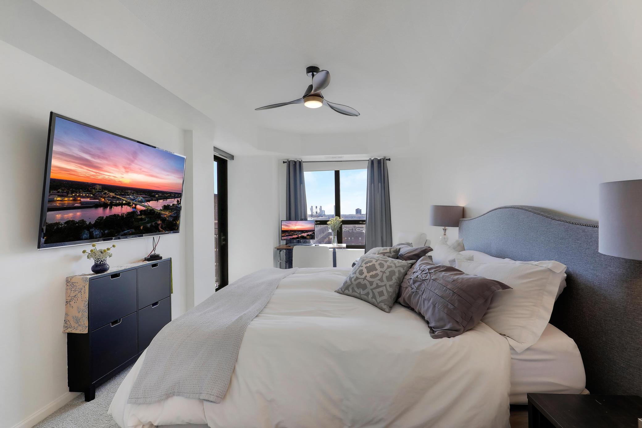 500 E Grant Street Unit: 707