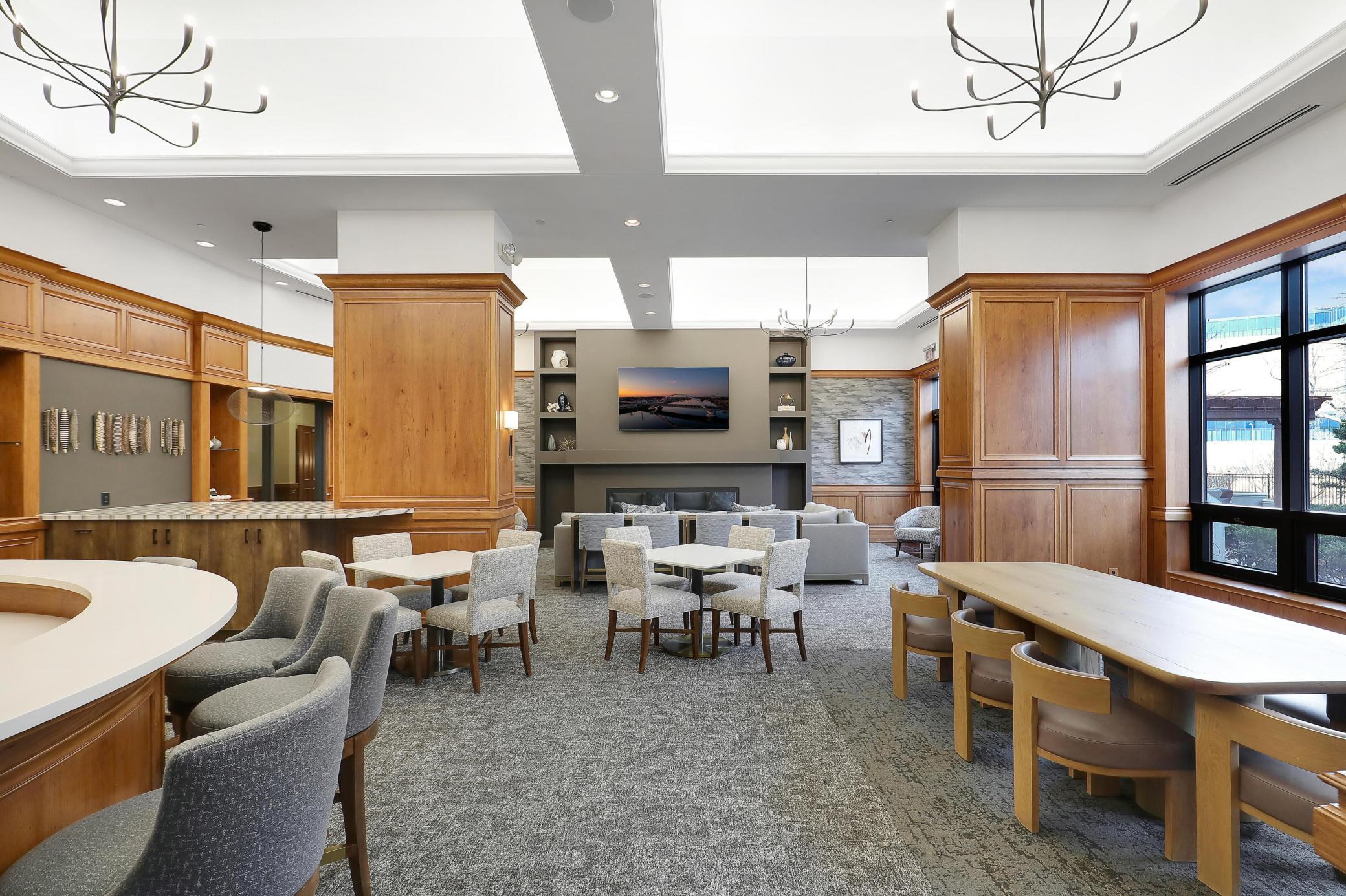 500 E Grant Street Unit: 707