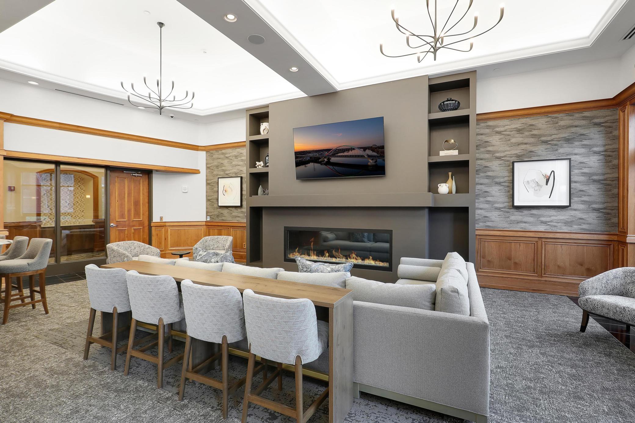 500 E Grant Street Unit: 707