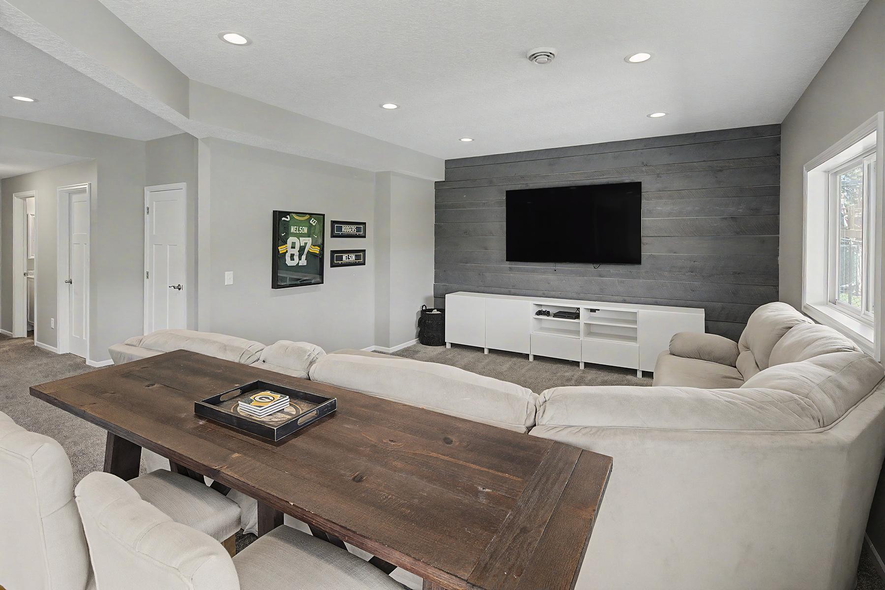 473 Amberg Lane