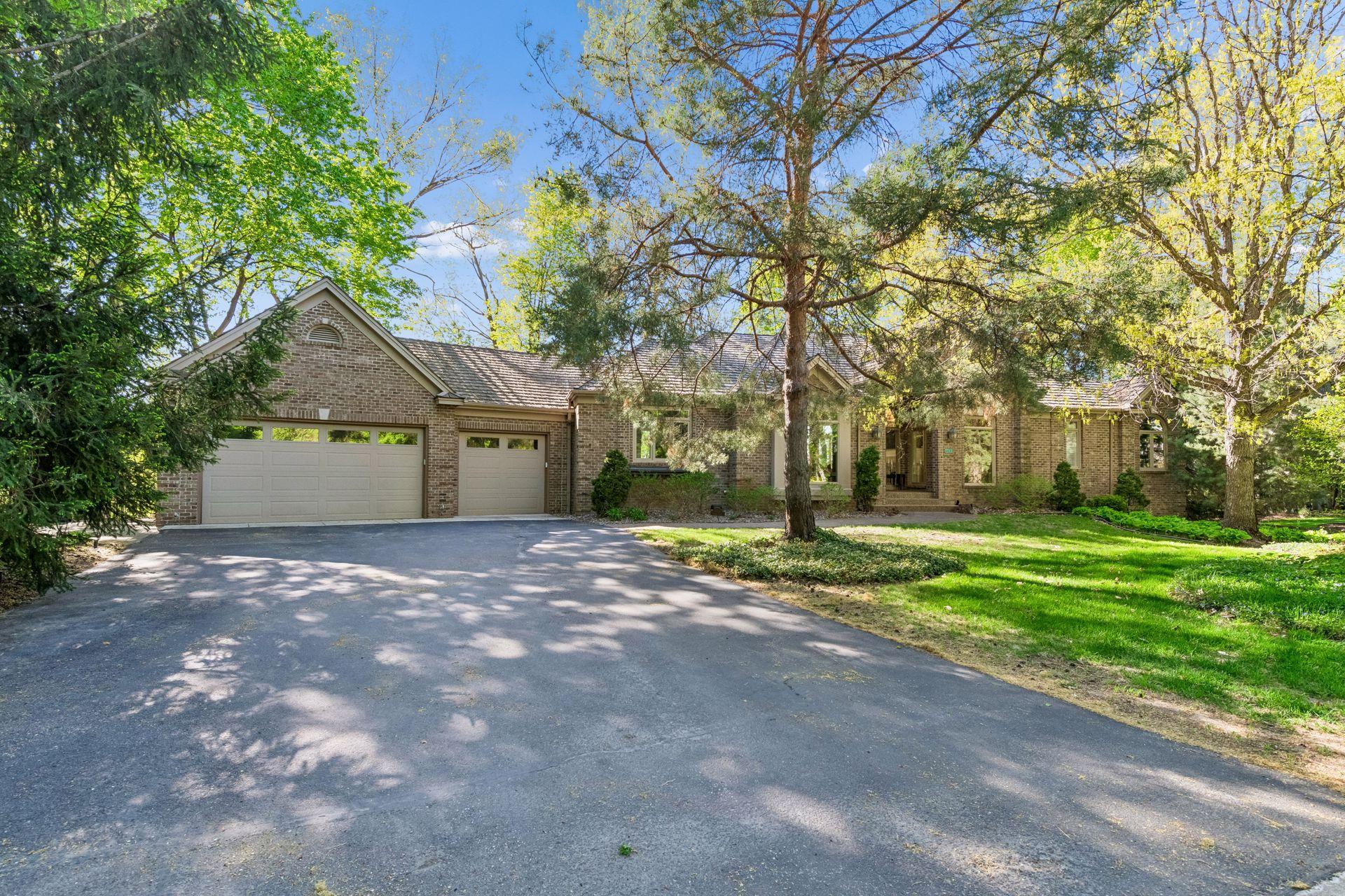 4820 Lodge Lane