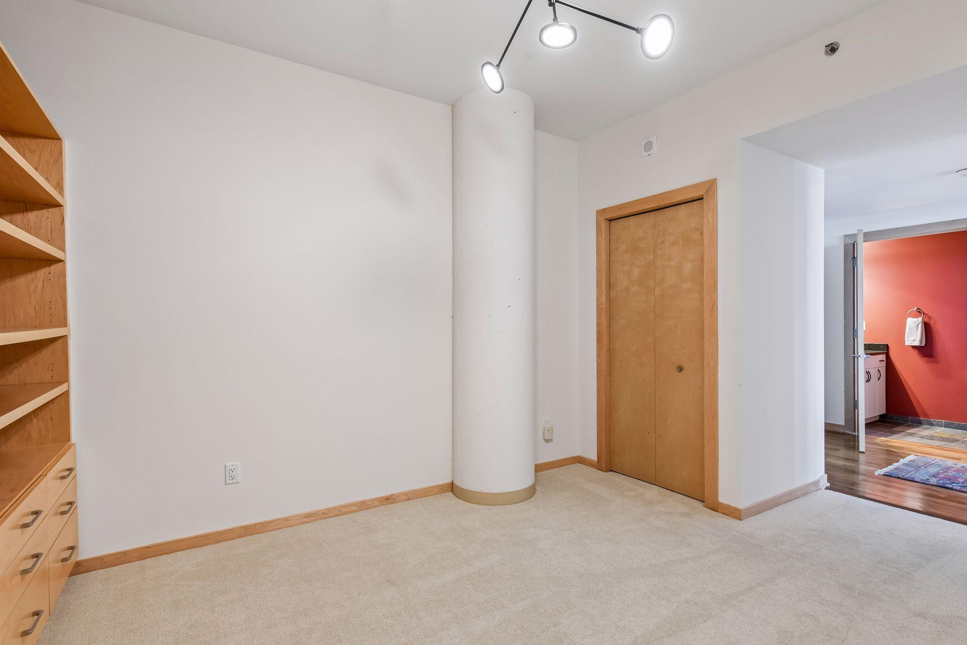 215 10th Avenue S Unit: 708