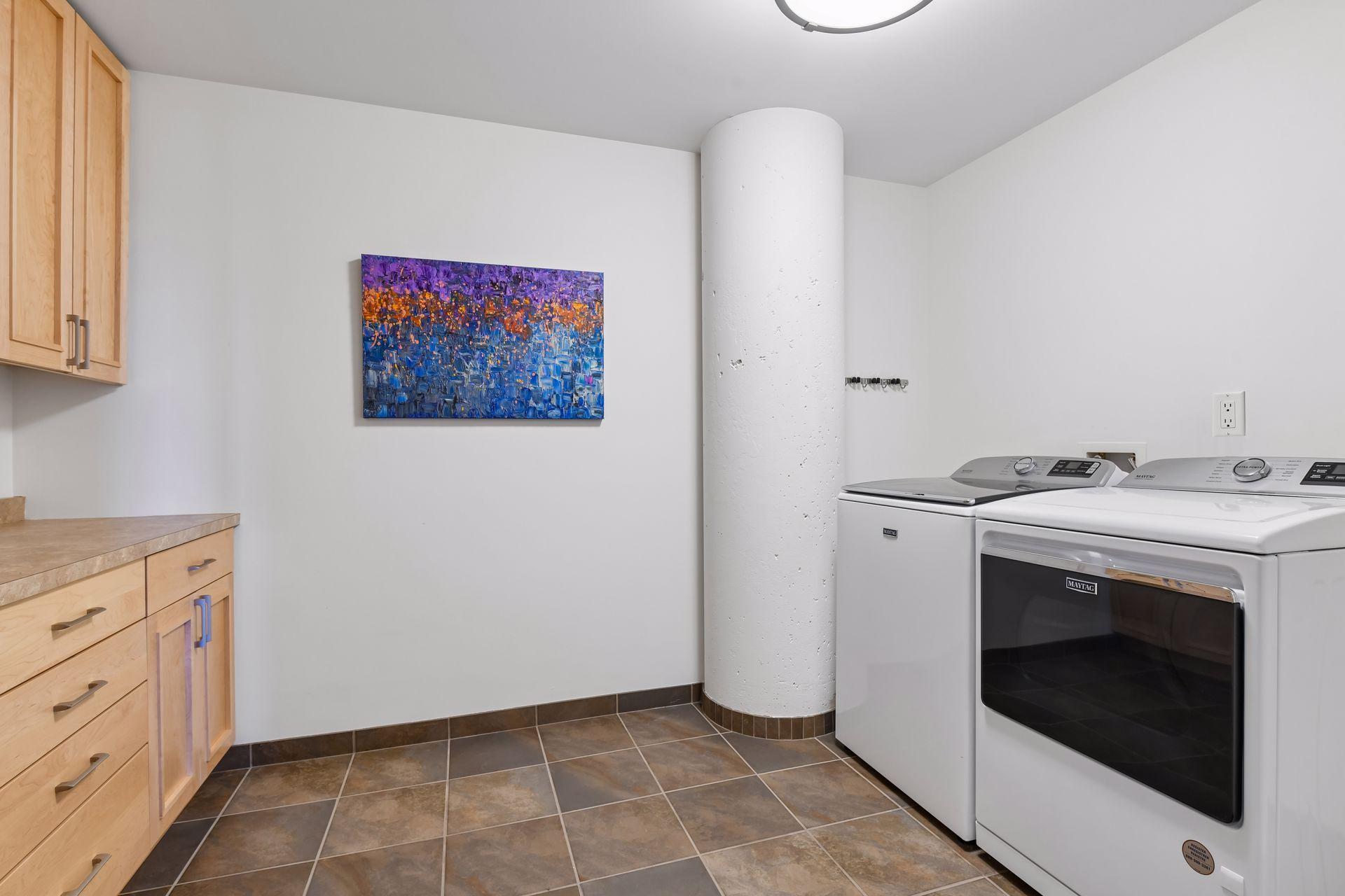 215 10th Avenue S Unit: 708