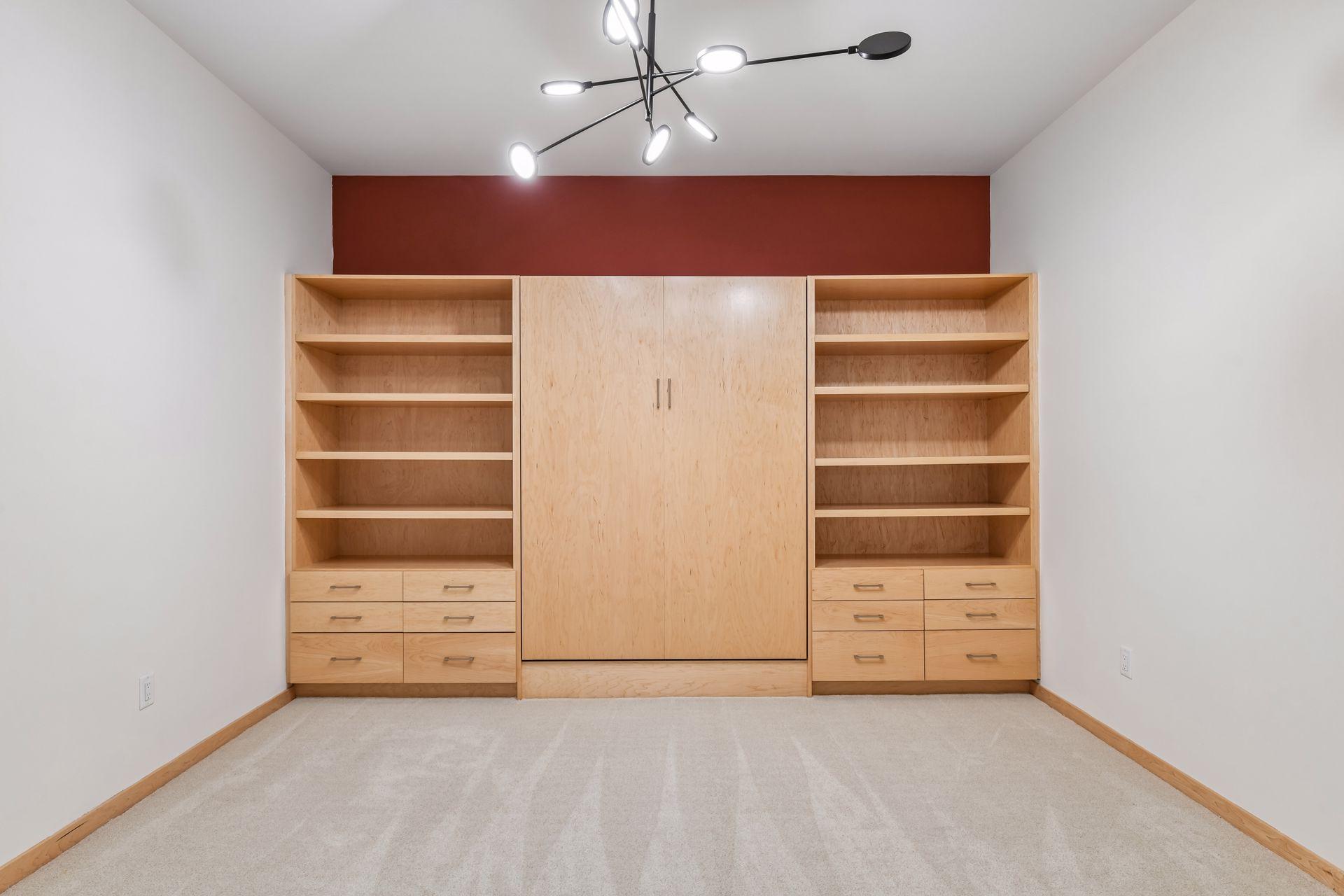 215 10th Avenue S Unit: 708