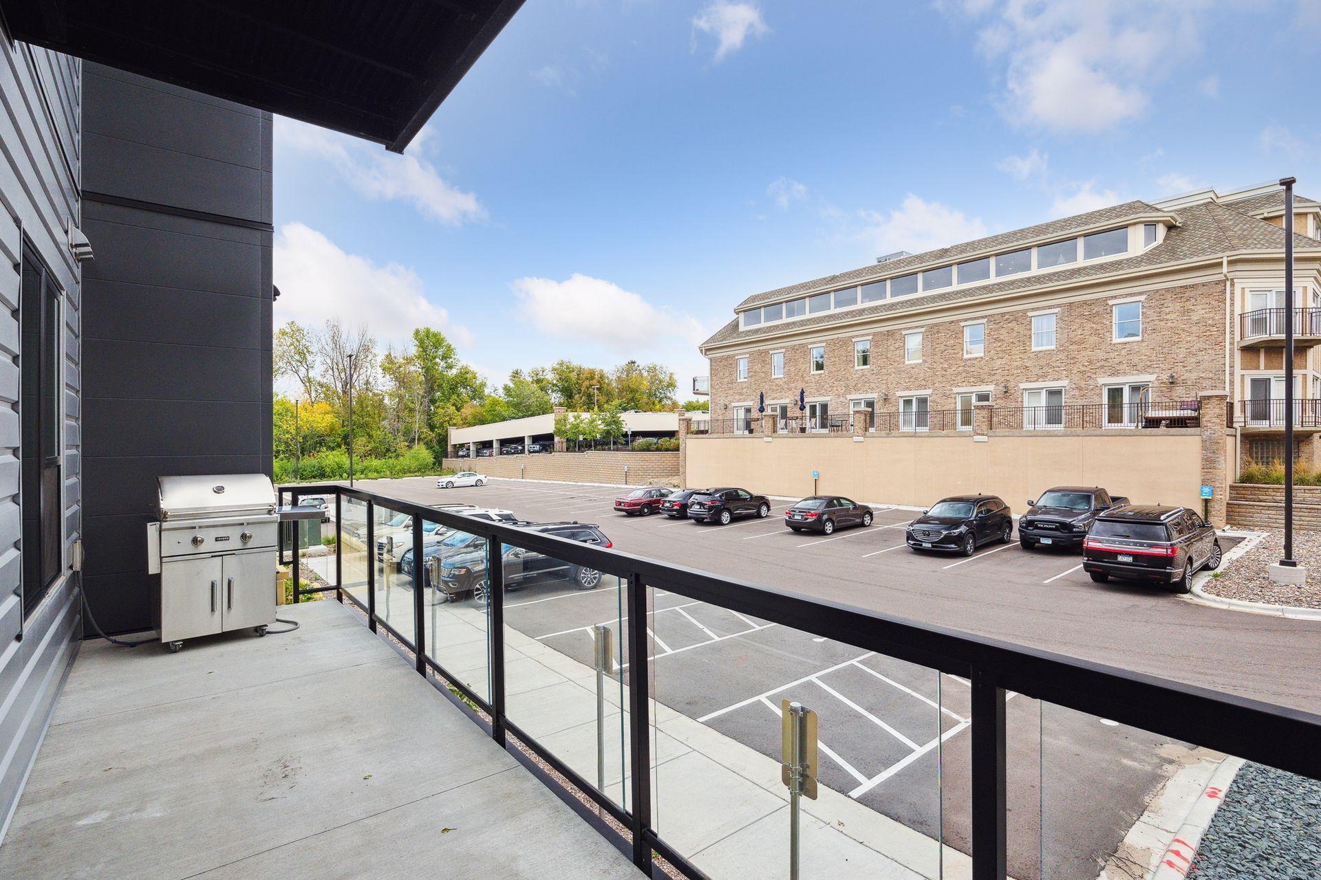 253 Lake Street E Unit: 206