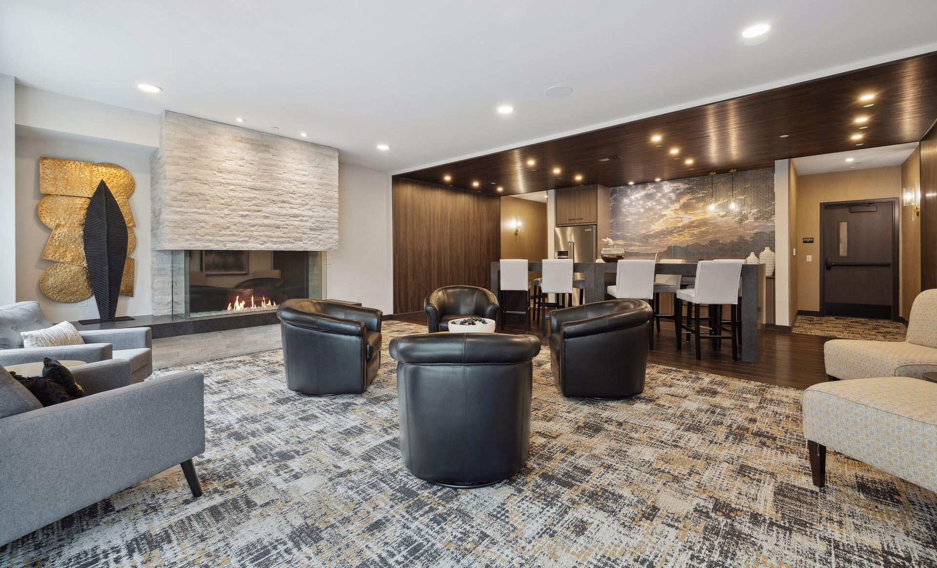 253 Lake Street E Unit: 206