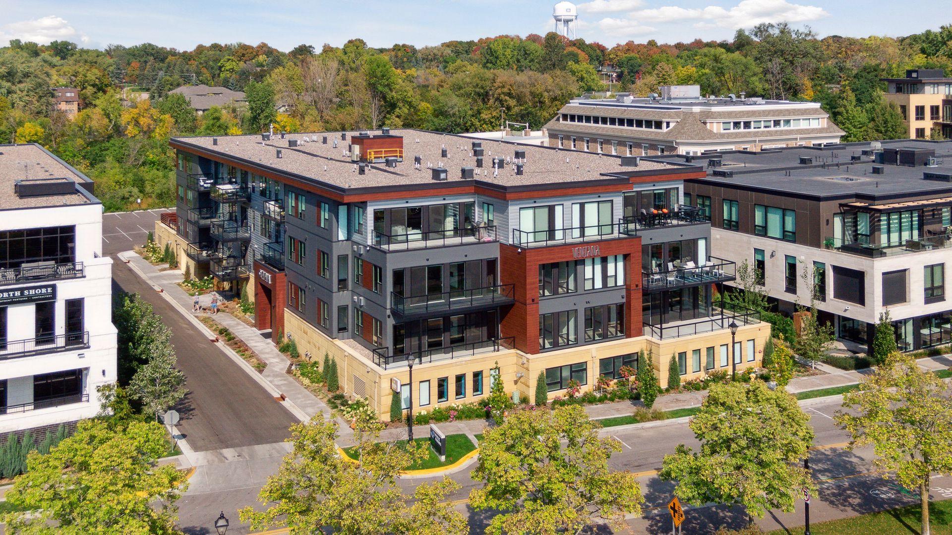 253 Lake Street E Unit: 206