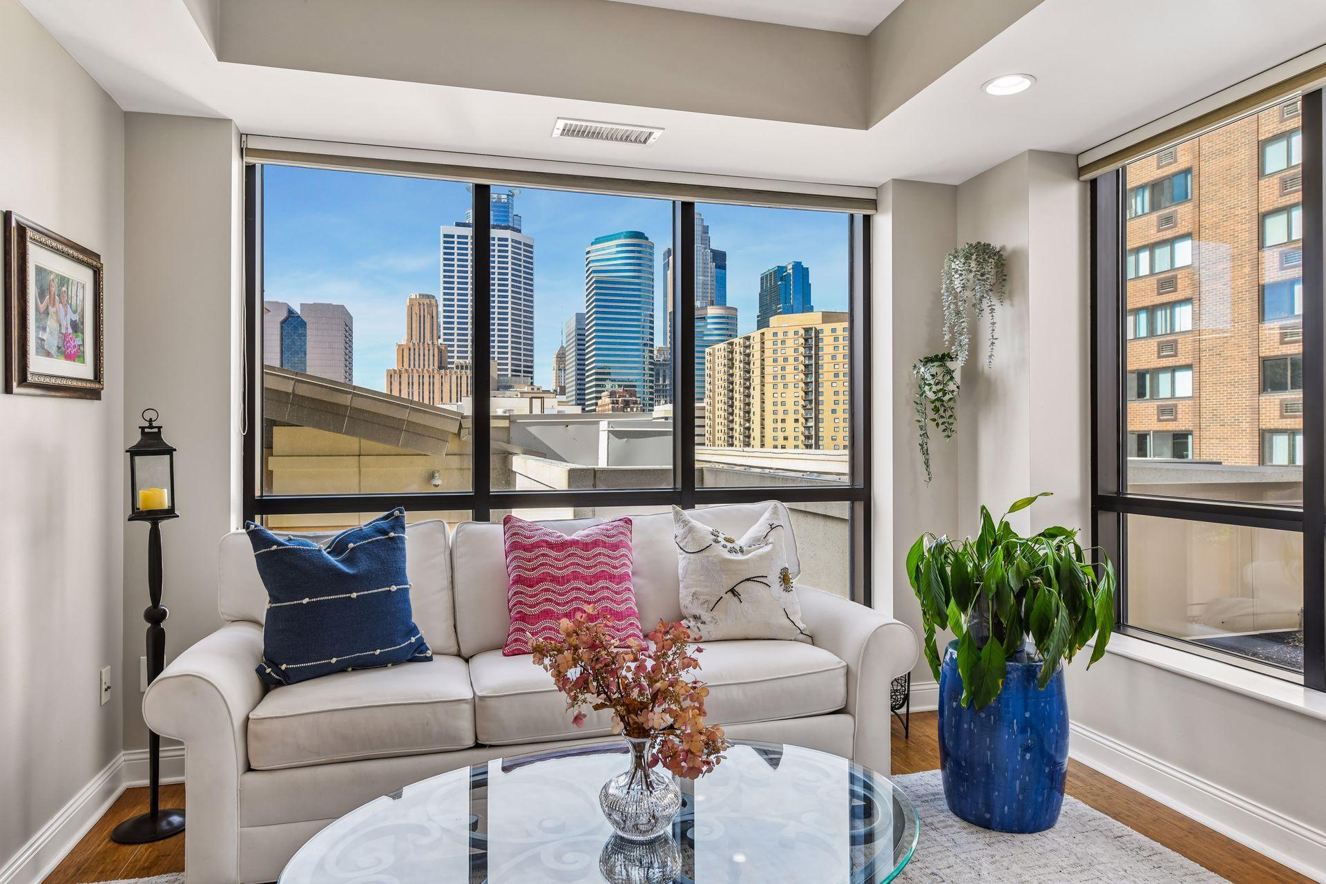 100 3rd Avenue S Unit: 606