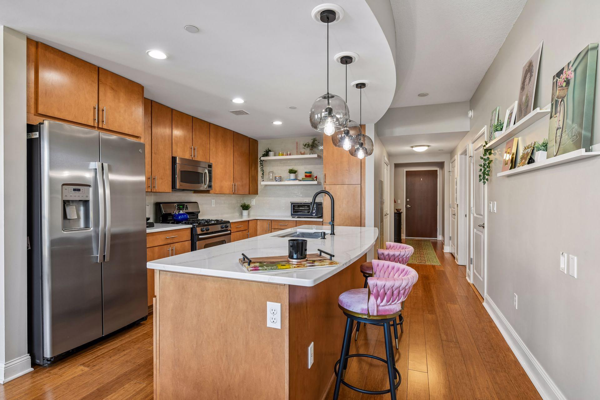 100 3rd Avenue S Unit: 606