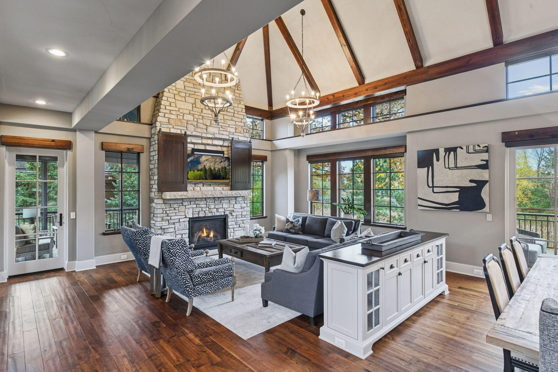 425 Carpenters Point