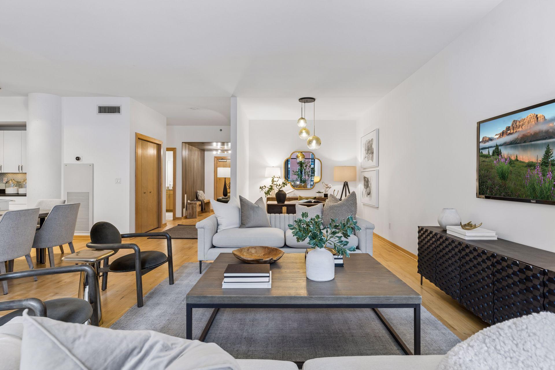 215 10th Avenue S Unit: 411