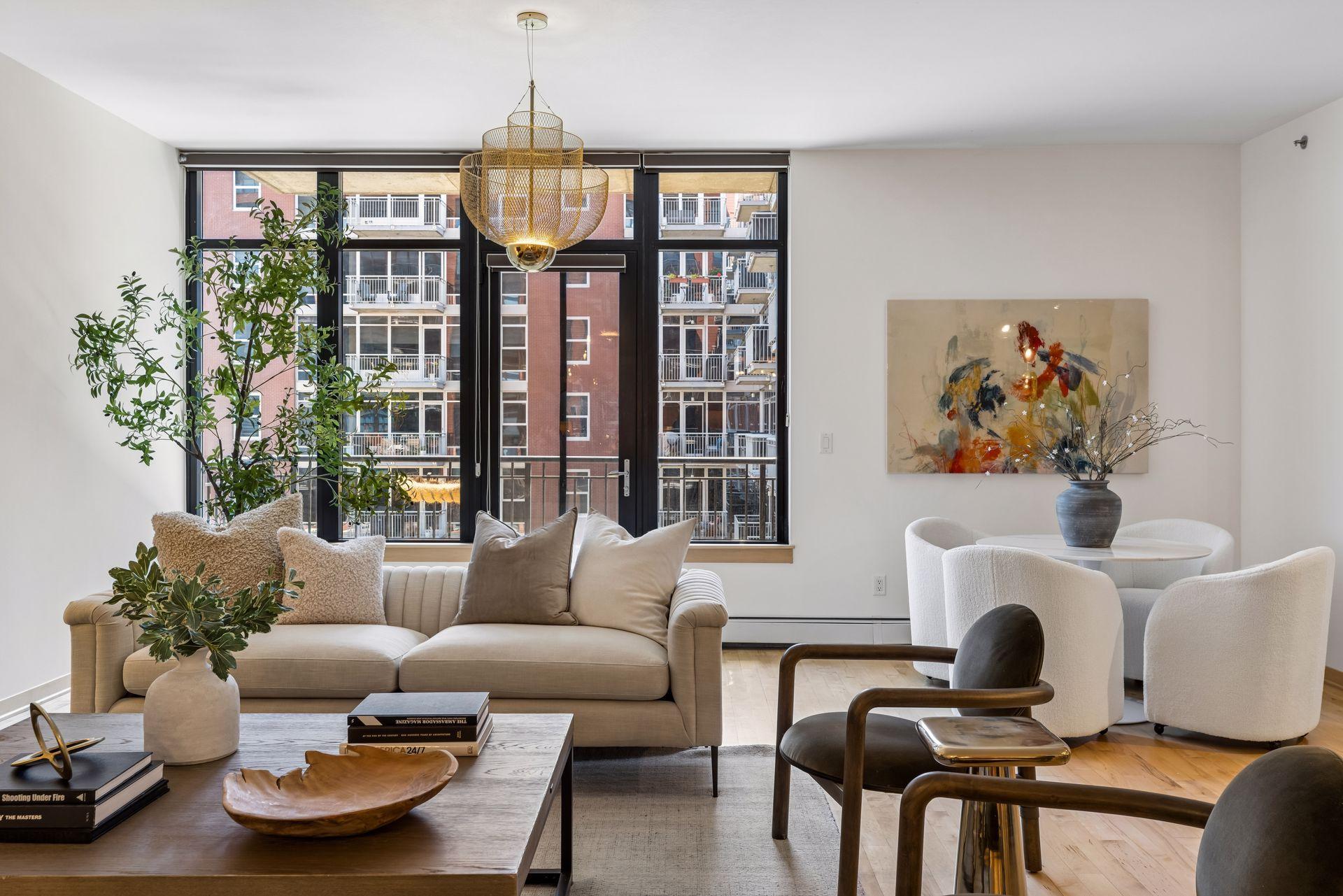 215 10th Avenue S Unit: 411