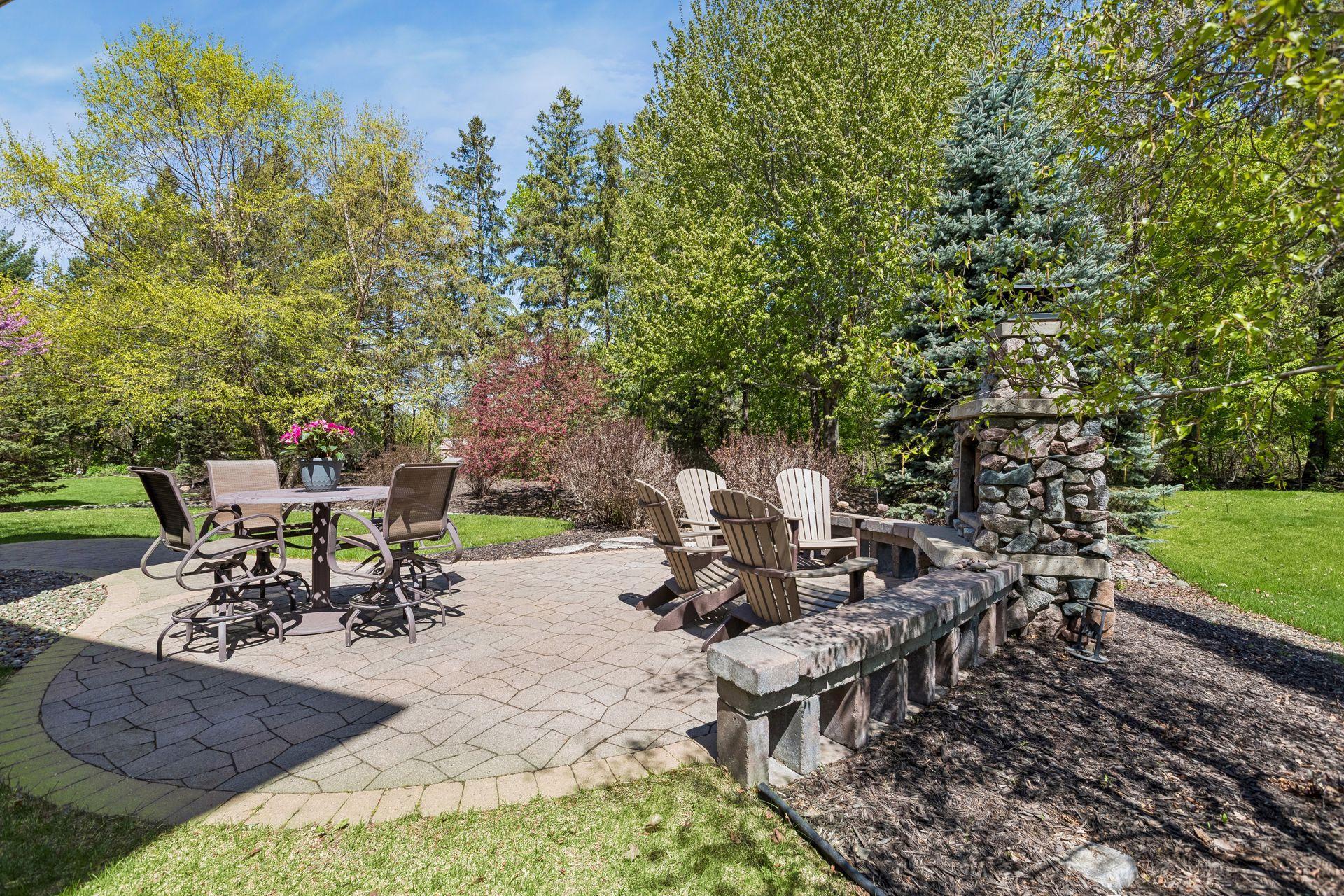 4610 Bluebell Trail N