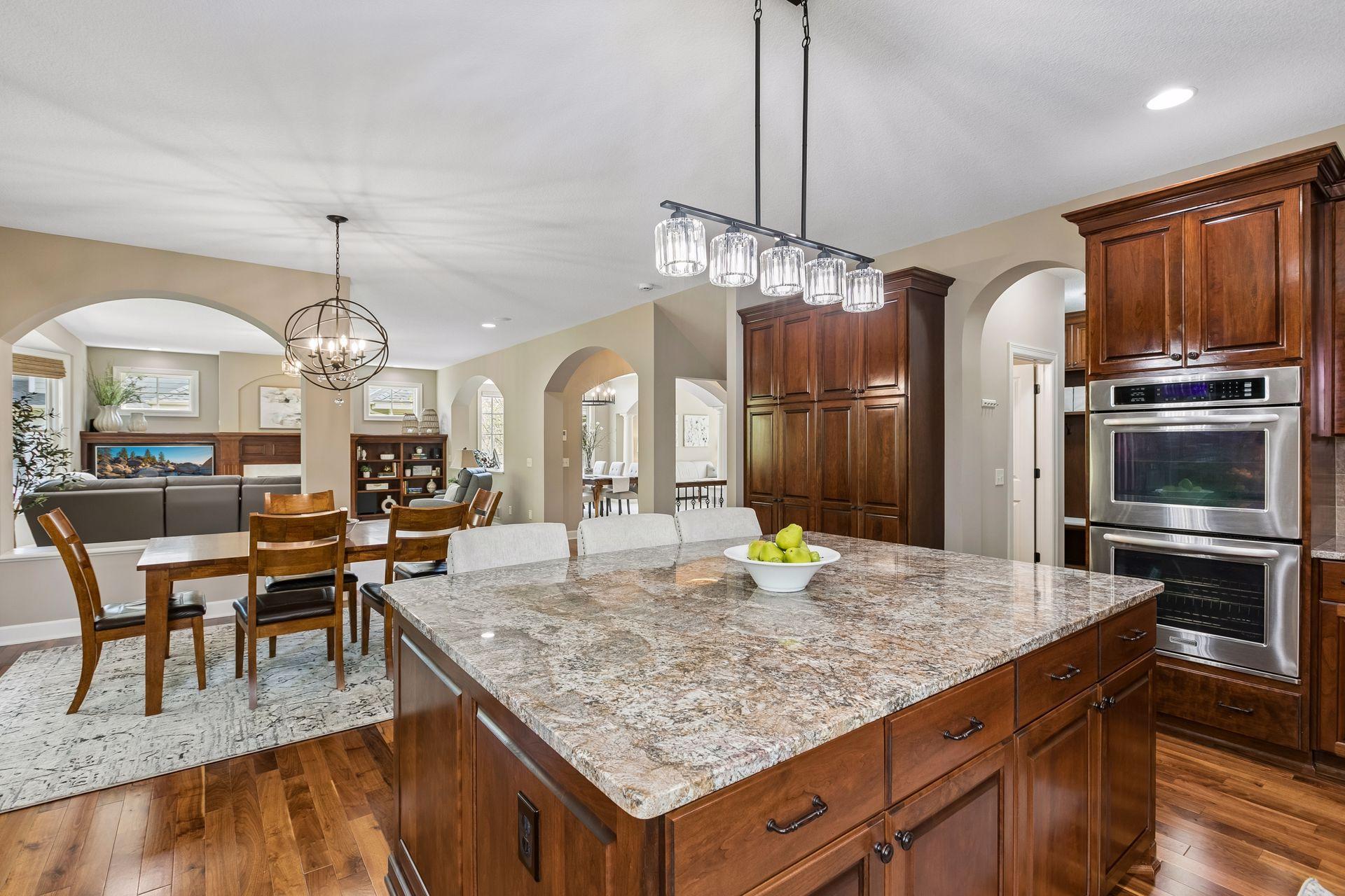 4610 Bluebell Trail N