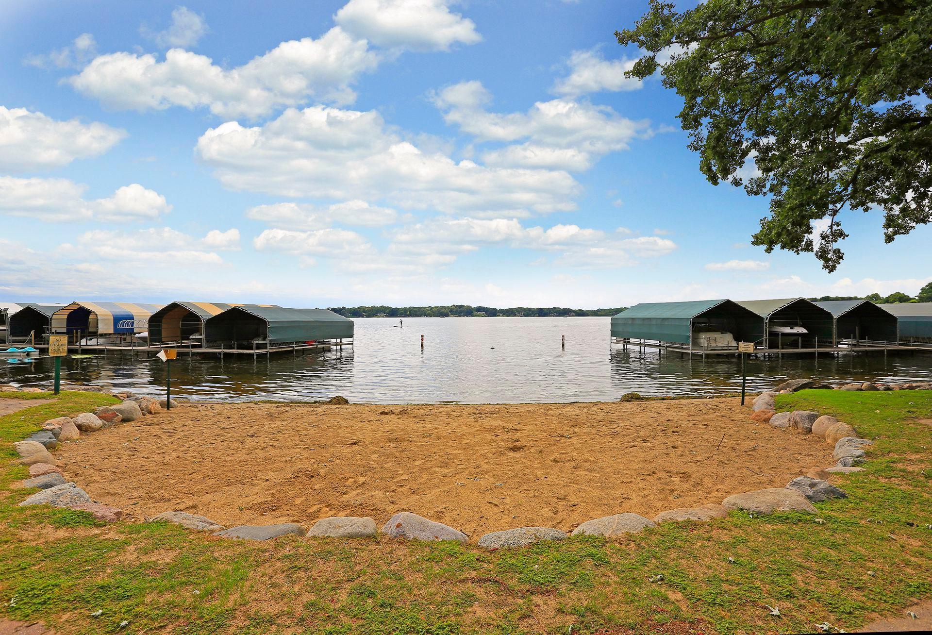 21XX Huntington Point Road E