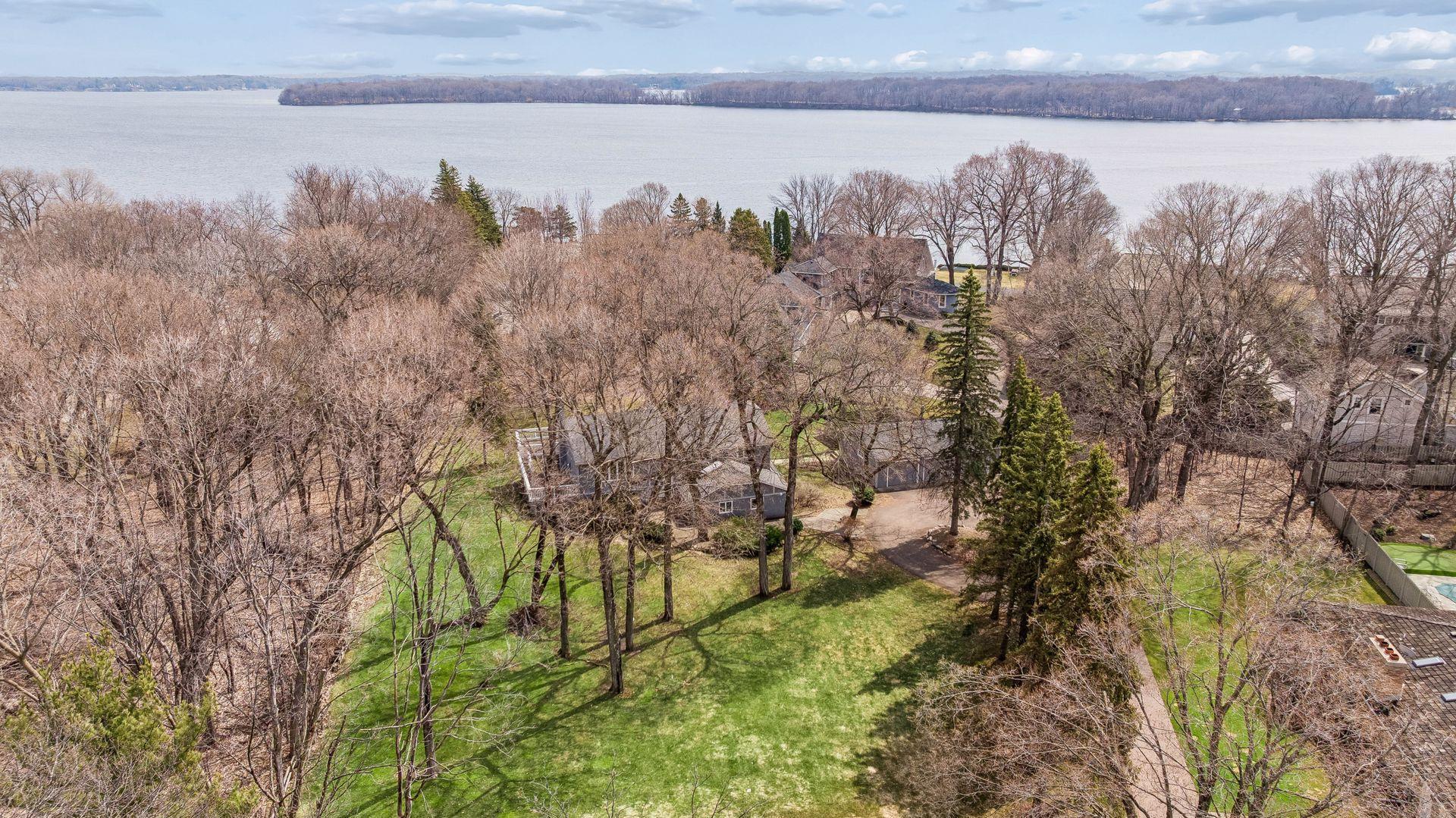 21XX Huntington Point Road E