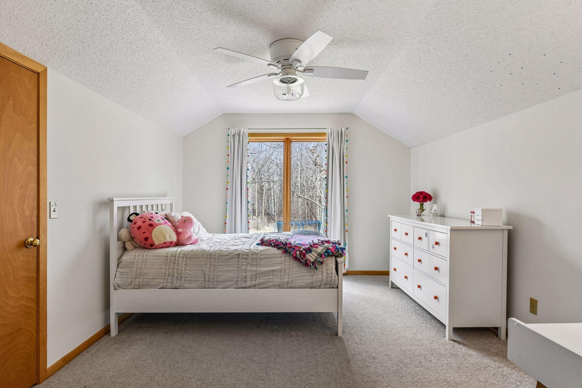 1815 Meadowwoods Trail
