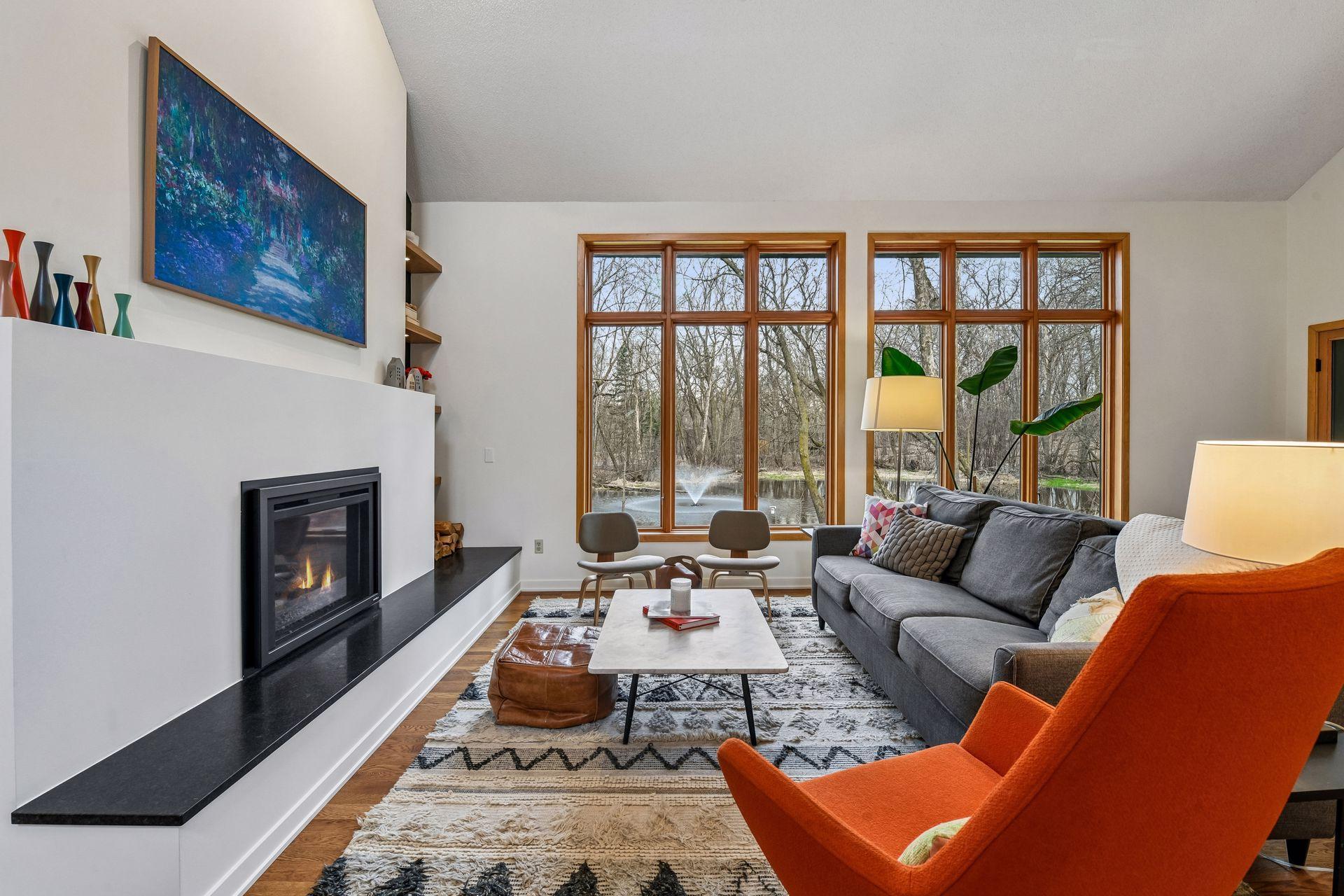 1815 Meadowwoods Trail