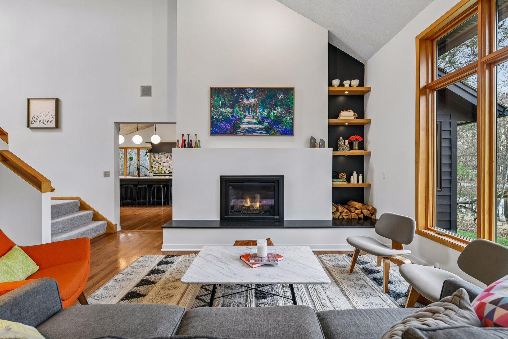 1815 Meadowwoods Trail
