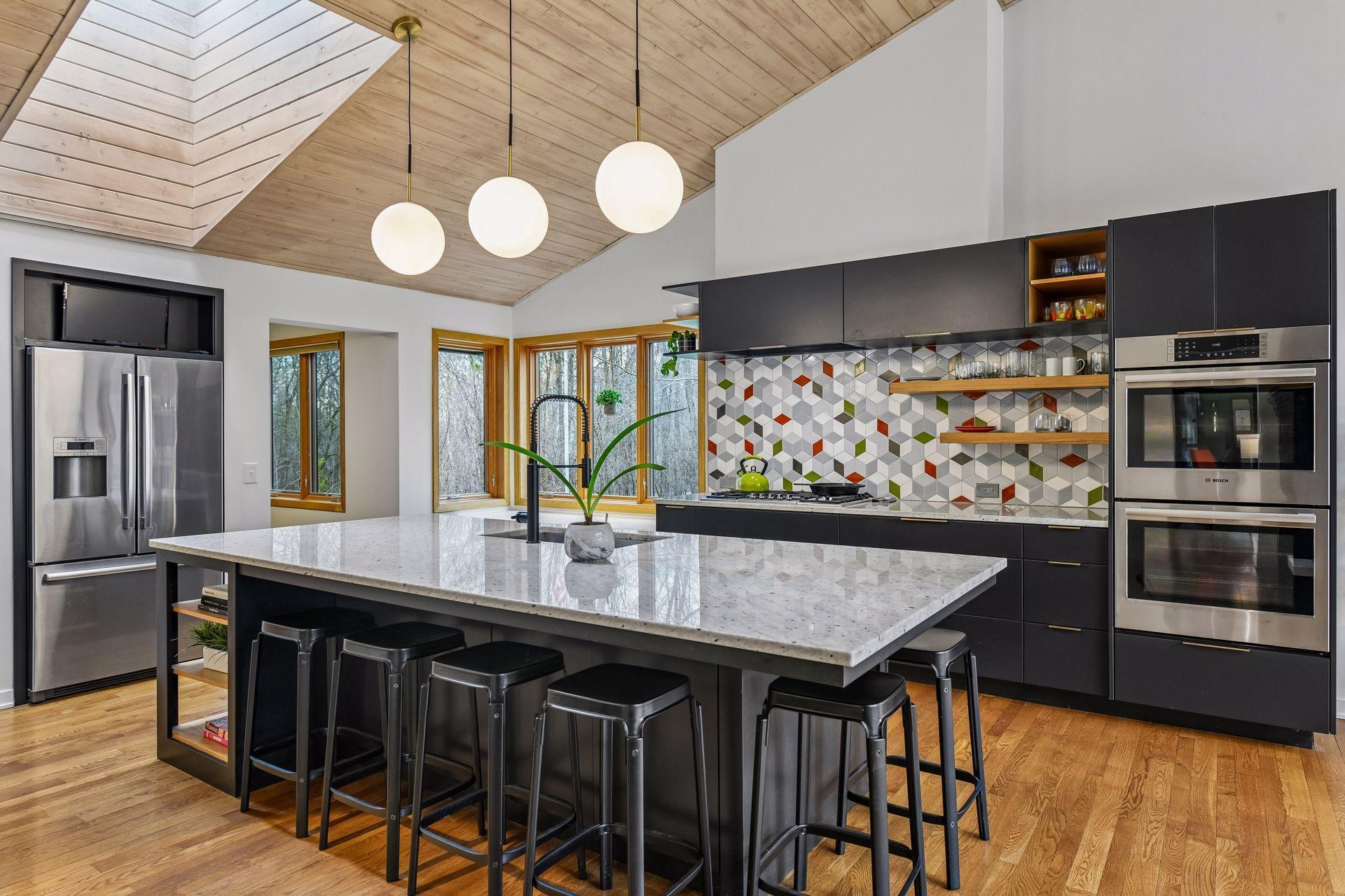 1815 Meadowwoods Trail