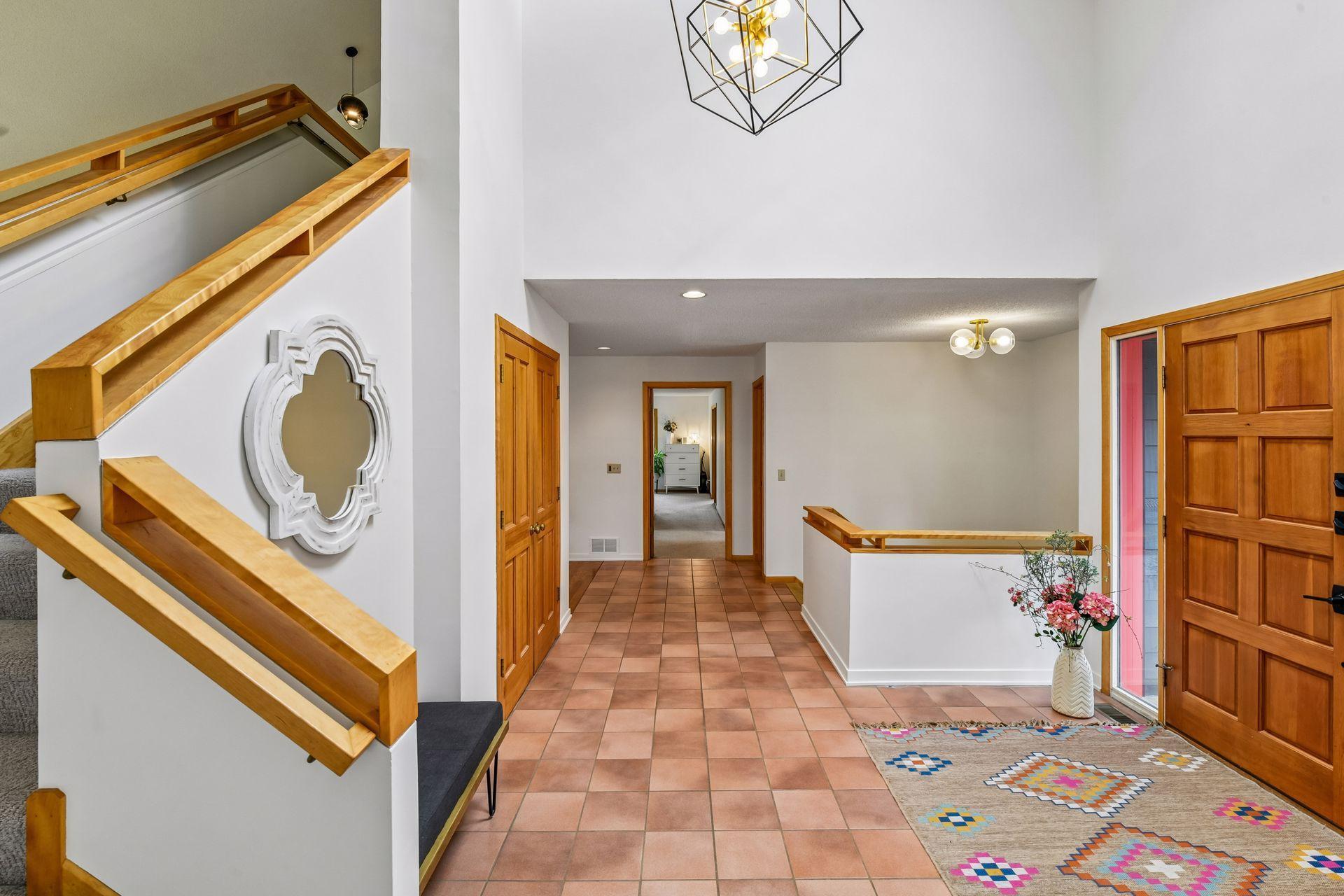 1815 Meadowwoods Trail