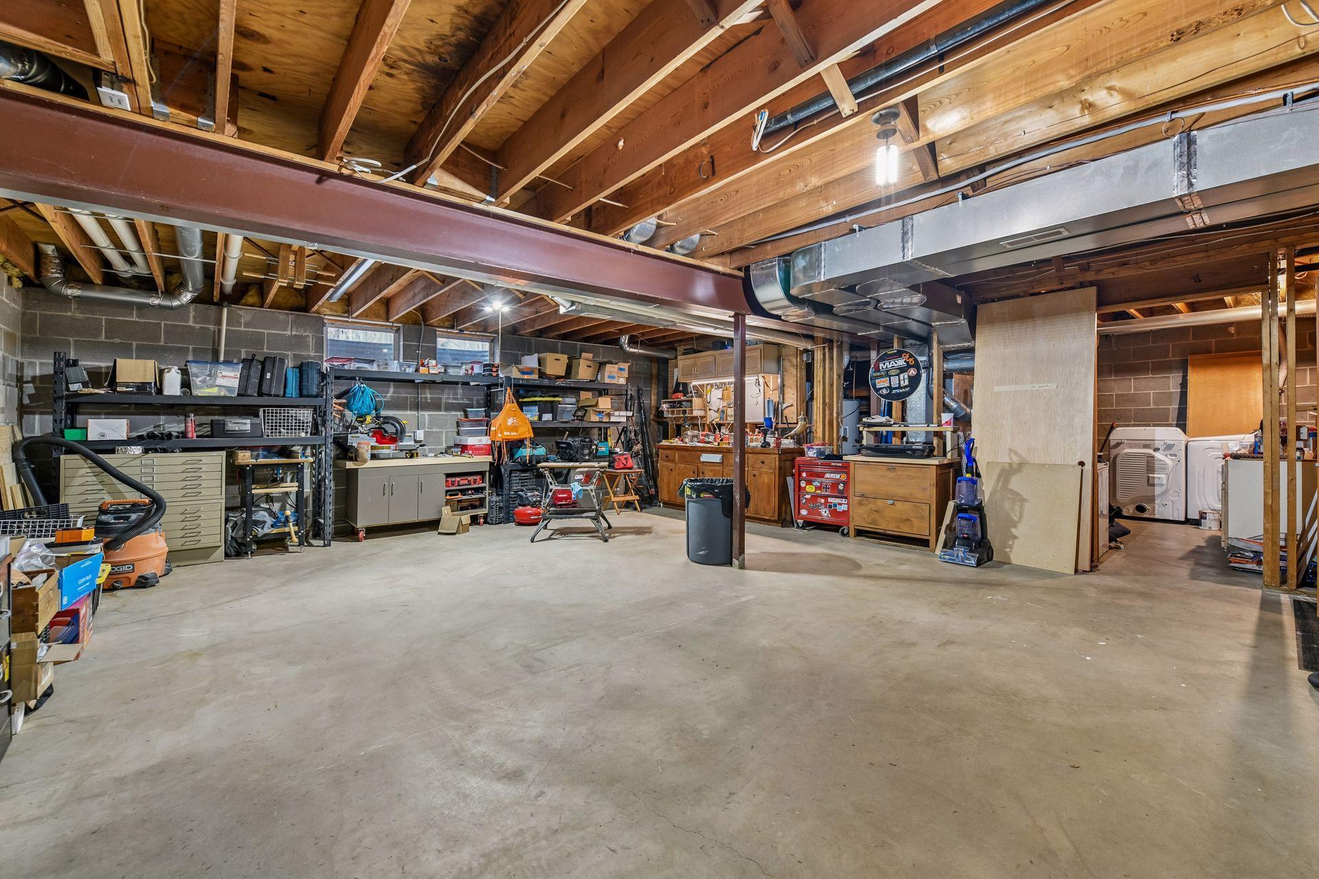 1815 Meadowwoods Trail