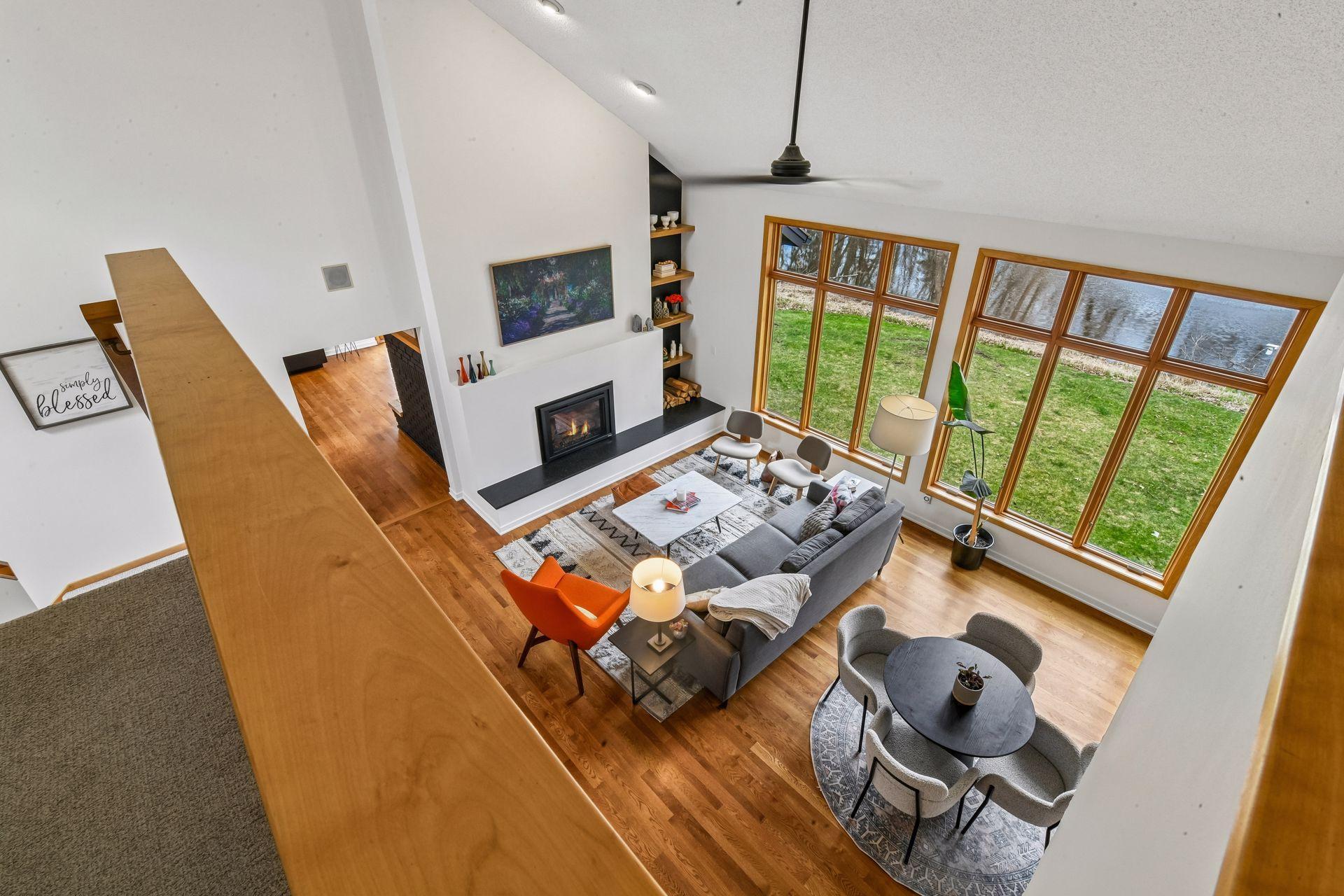1815 Meadowwoods Trail