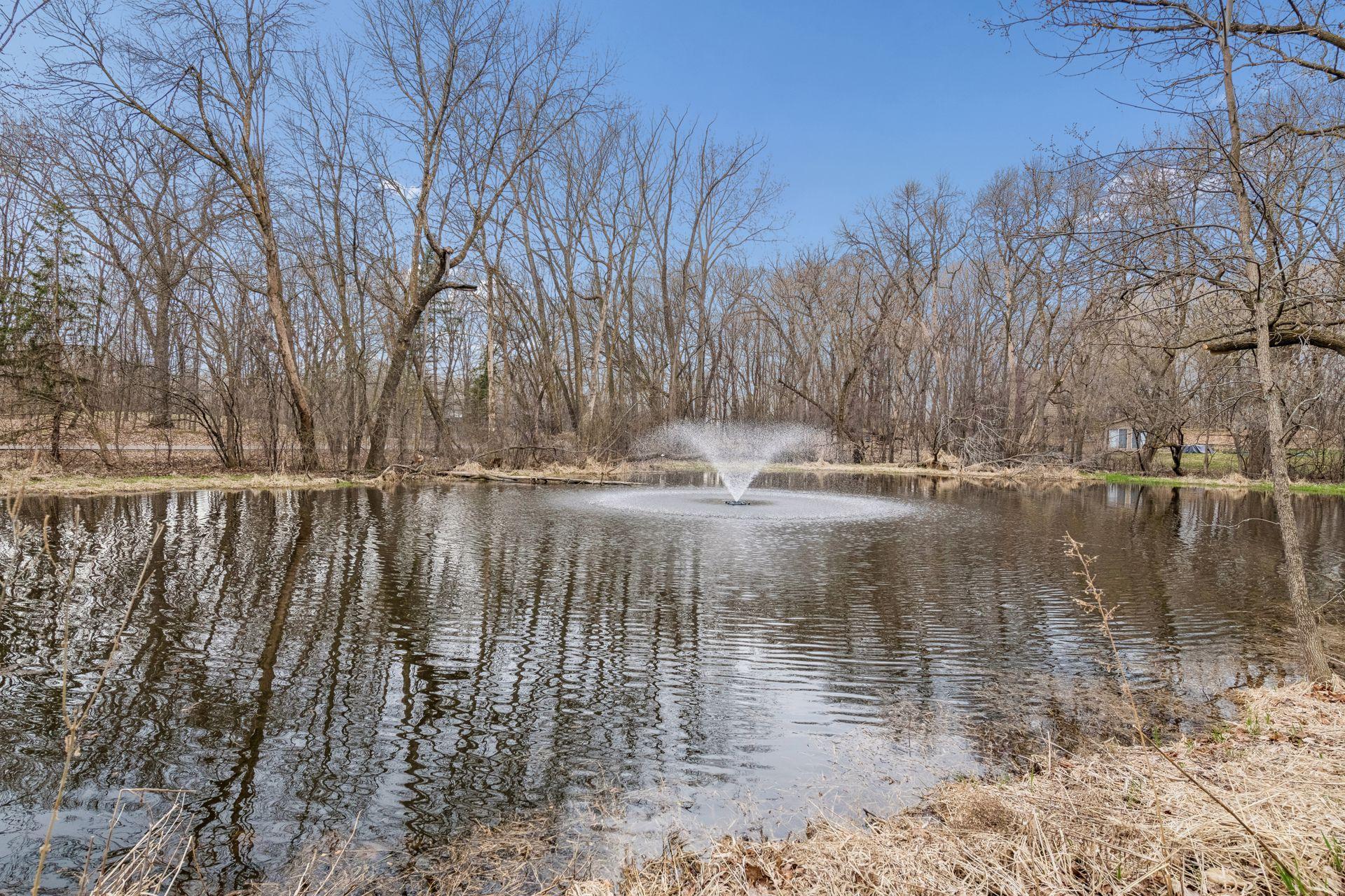 1815 Meadowwoods Trail