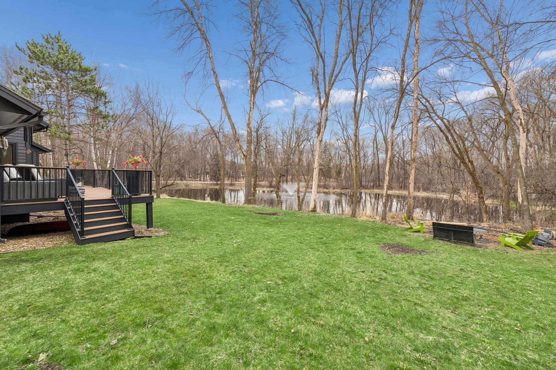 1815 Meadowwoods Trail