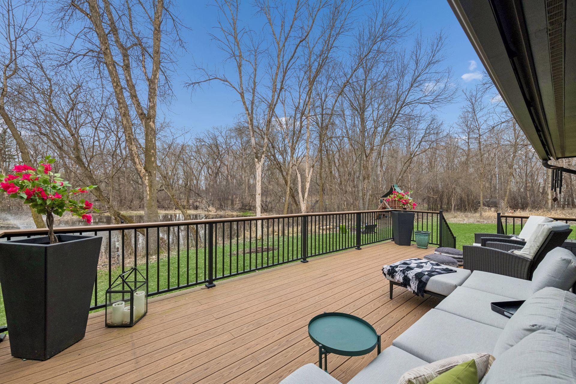 1815 Meadowwoods Trail