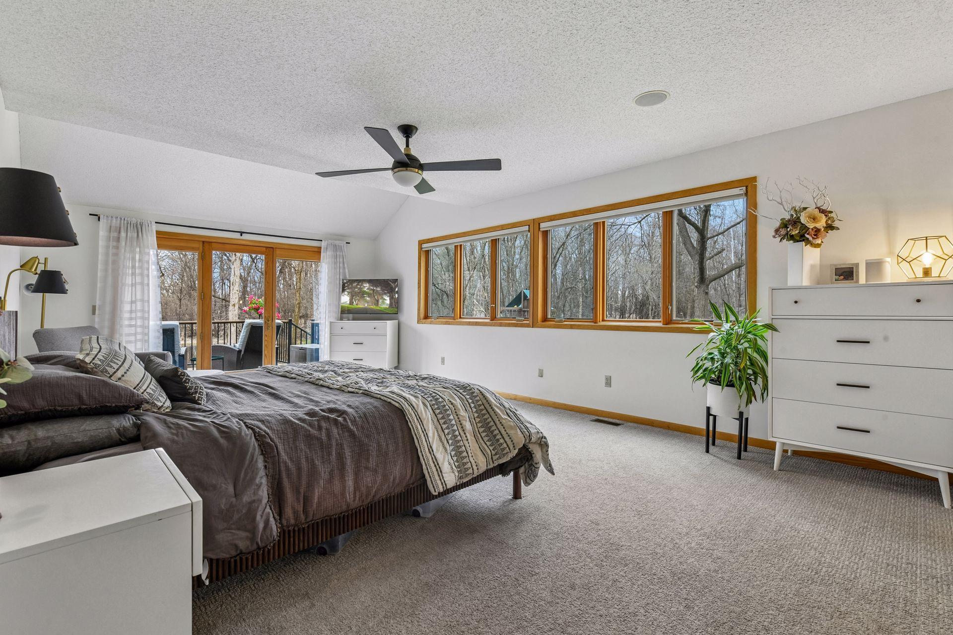 1815 Meadowwoods Trail
