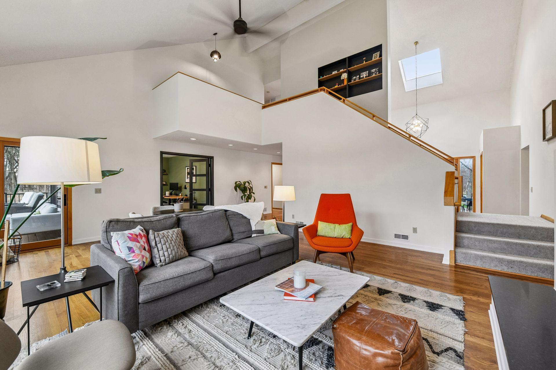 1815 Meadowwoods Trail