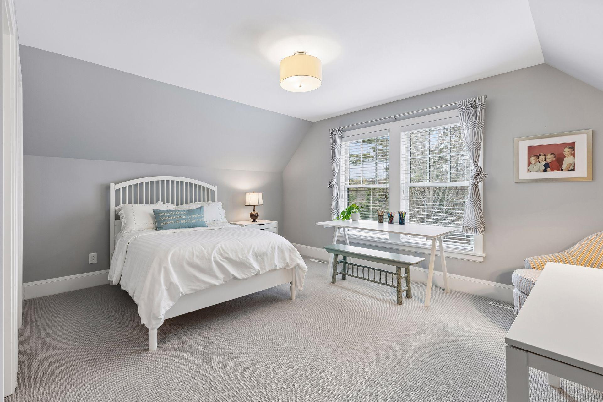 215 Ferndale Road S