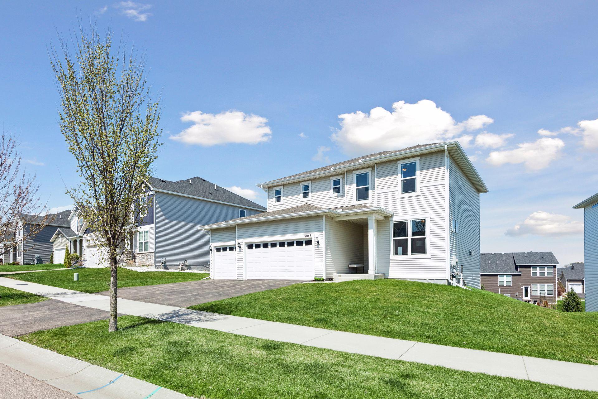 9046 Meadows Drive