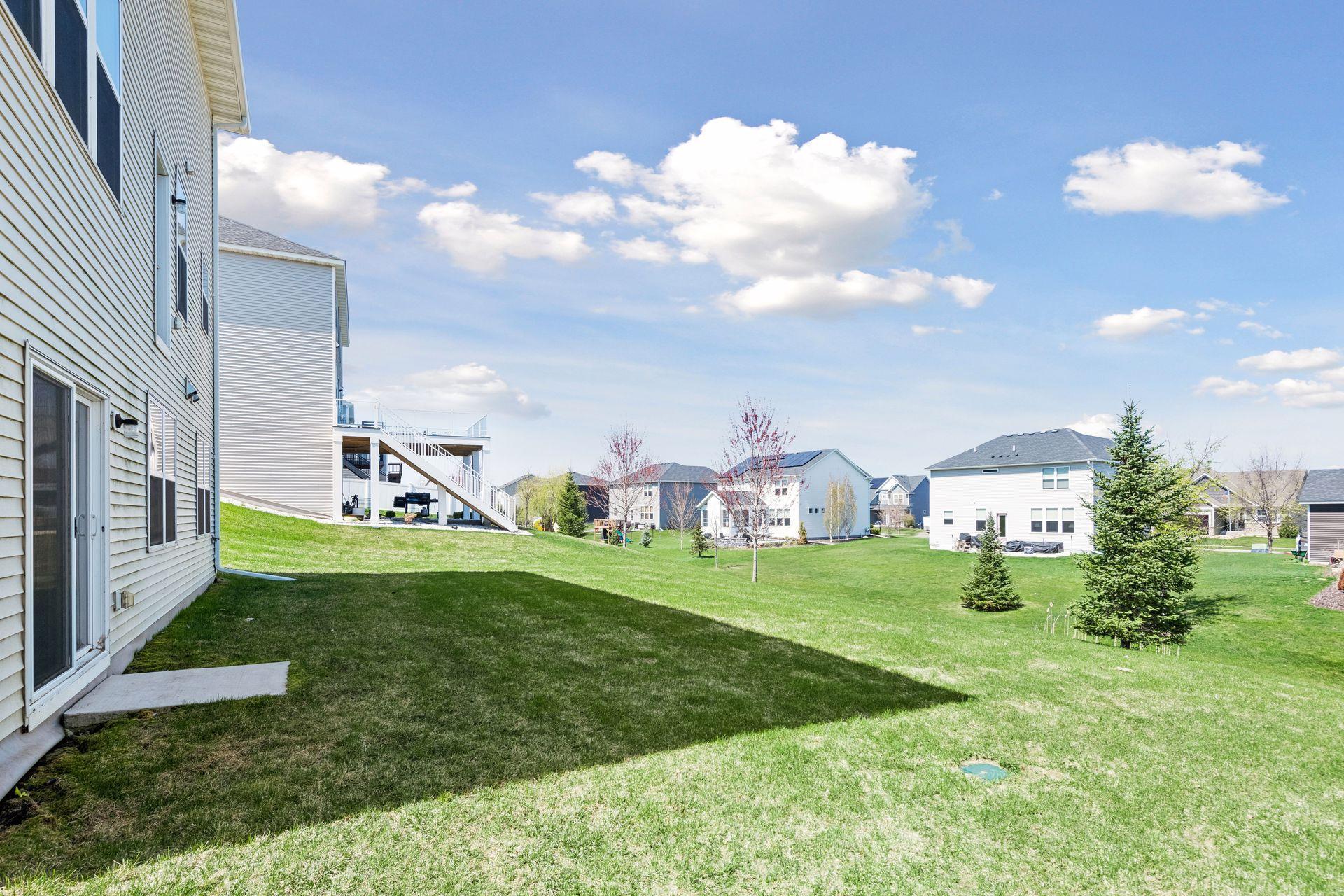 9046 Meadows Drive