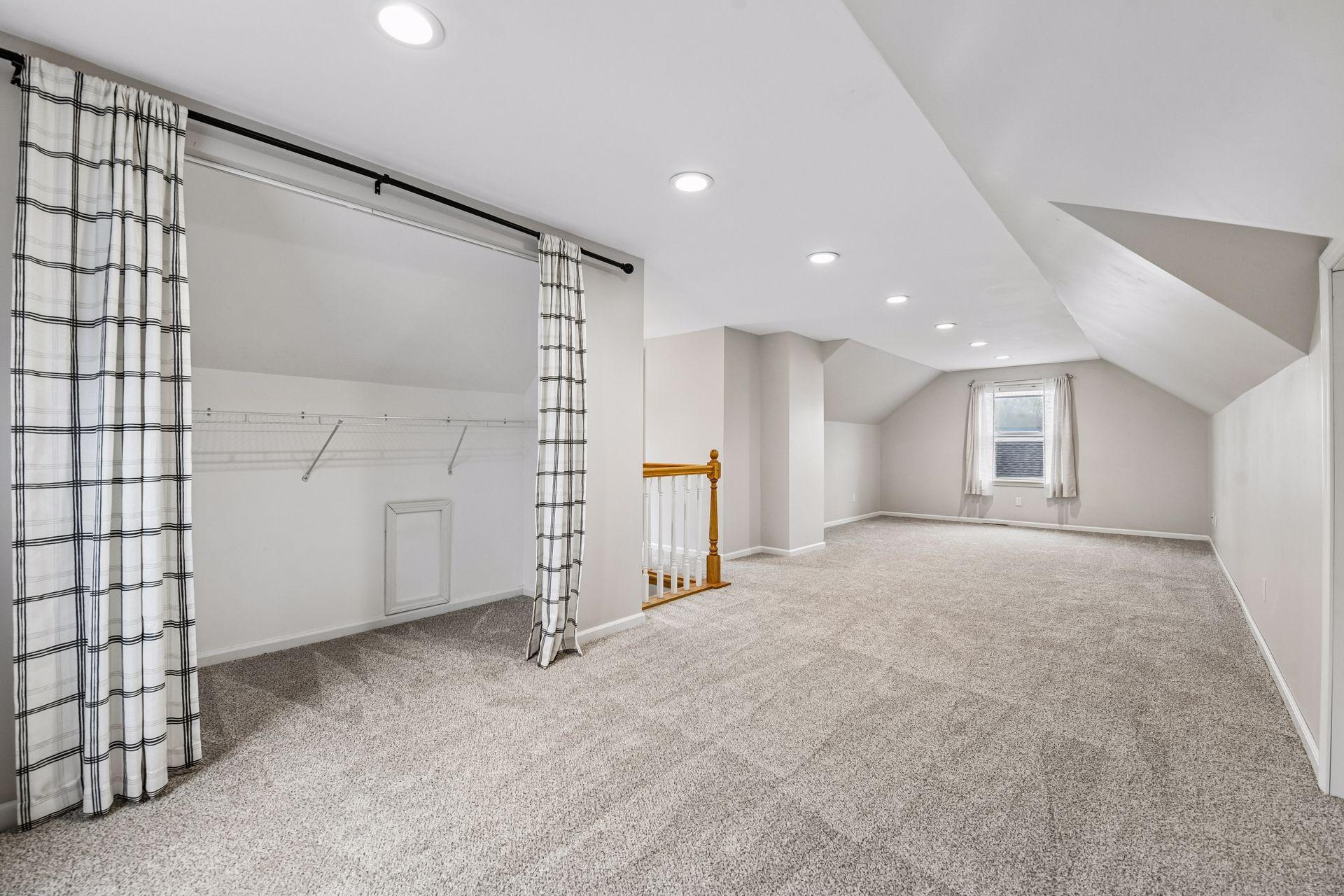 1605 Nokomis Court