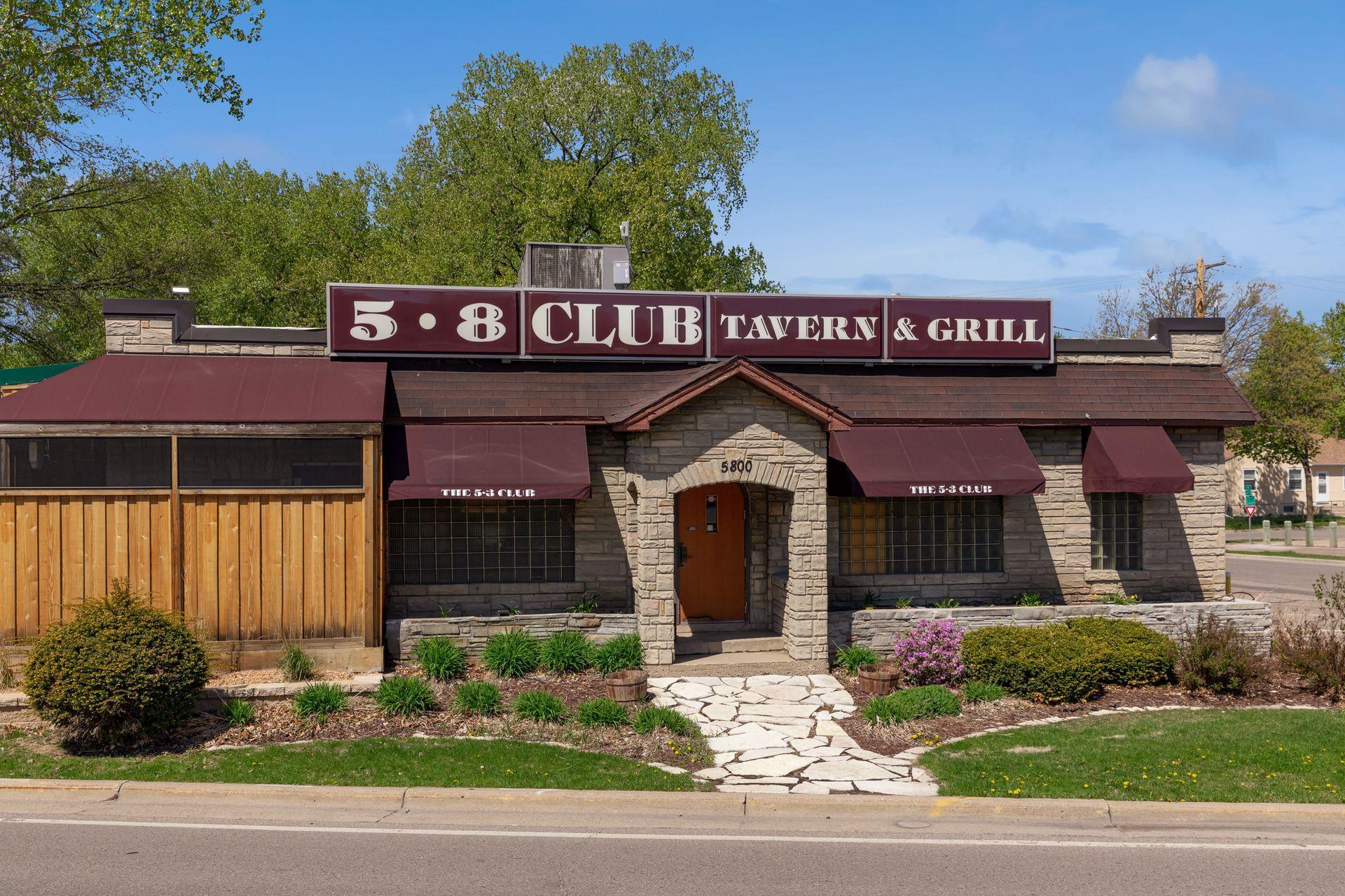 1605 Nokomis Court