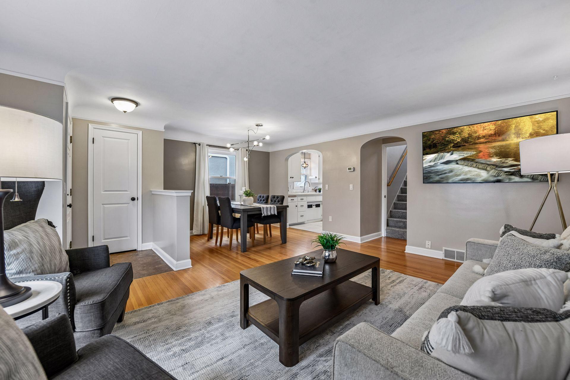 1605 Nokomis Court