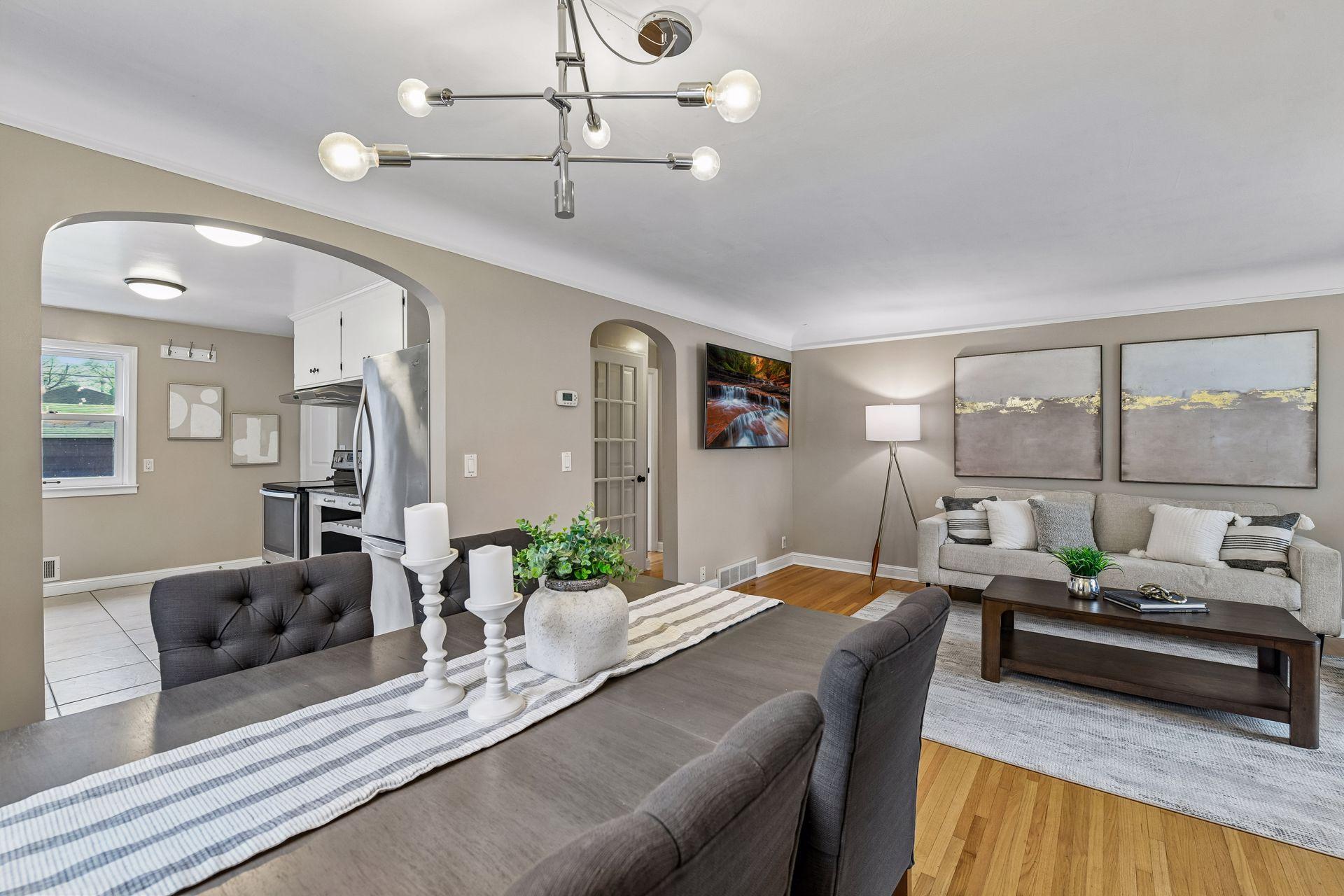 1605 Nokomis Court