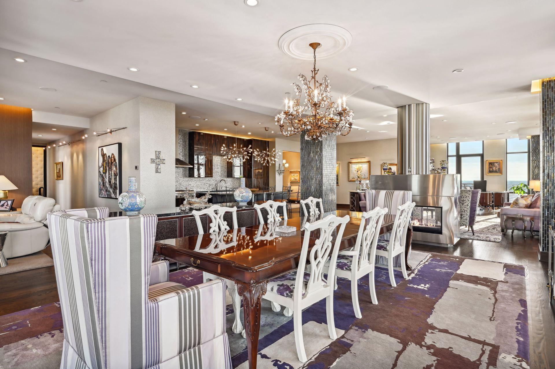 201 S 11th St. Street Unit: 2500